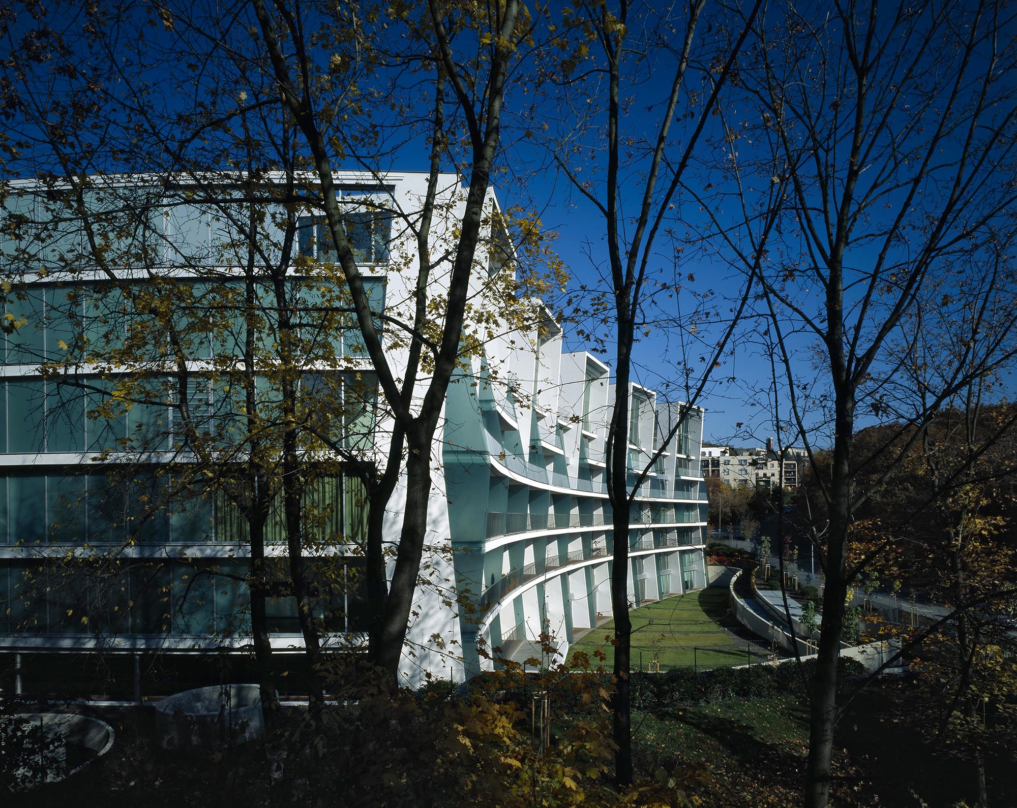 Lees oor projek XY APARTMENT BUILDING