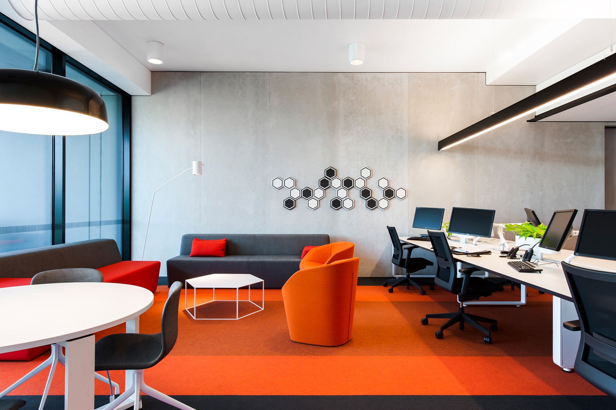 Lees oor projek Interactive 461