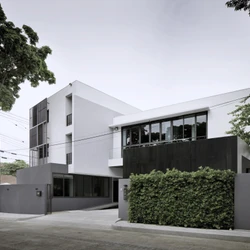 Lire à propos du projet Phutthamonthon House