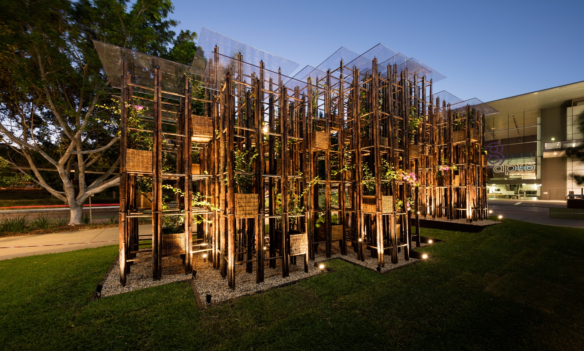 Natural  Buildings「The Ladder」 美麗装丁 Green Ladder – Discover project by Vo Trong Nghia Architects