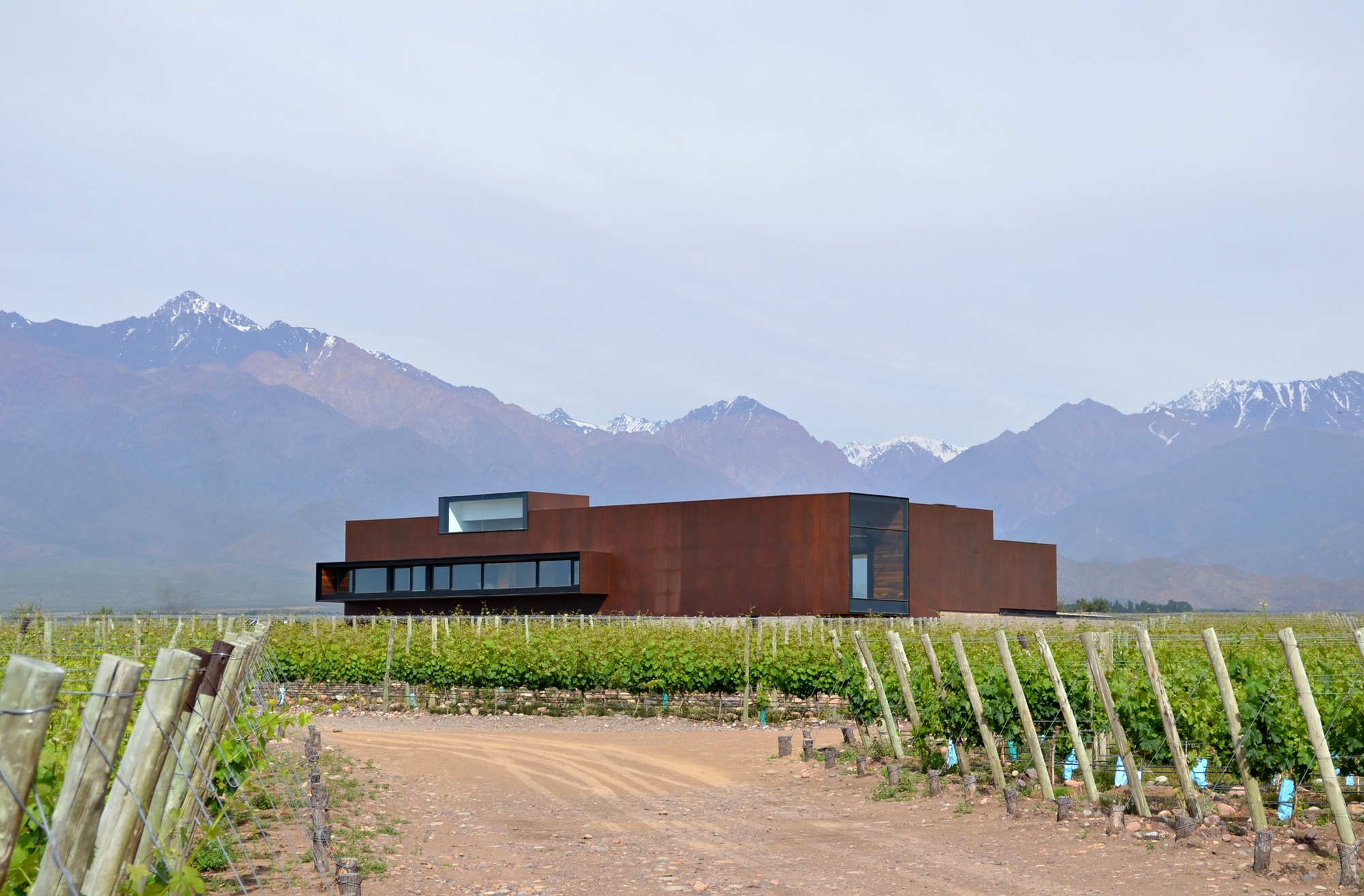 Read about project SHUNGO HOUSE