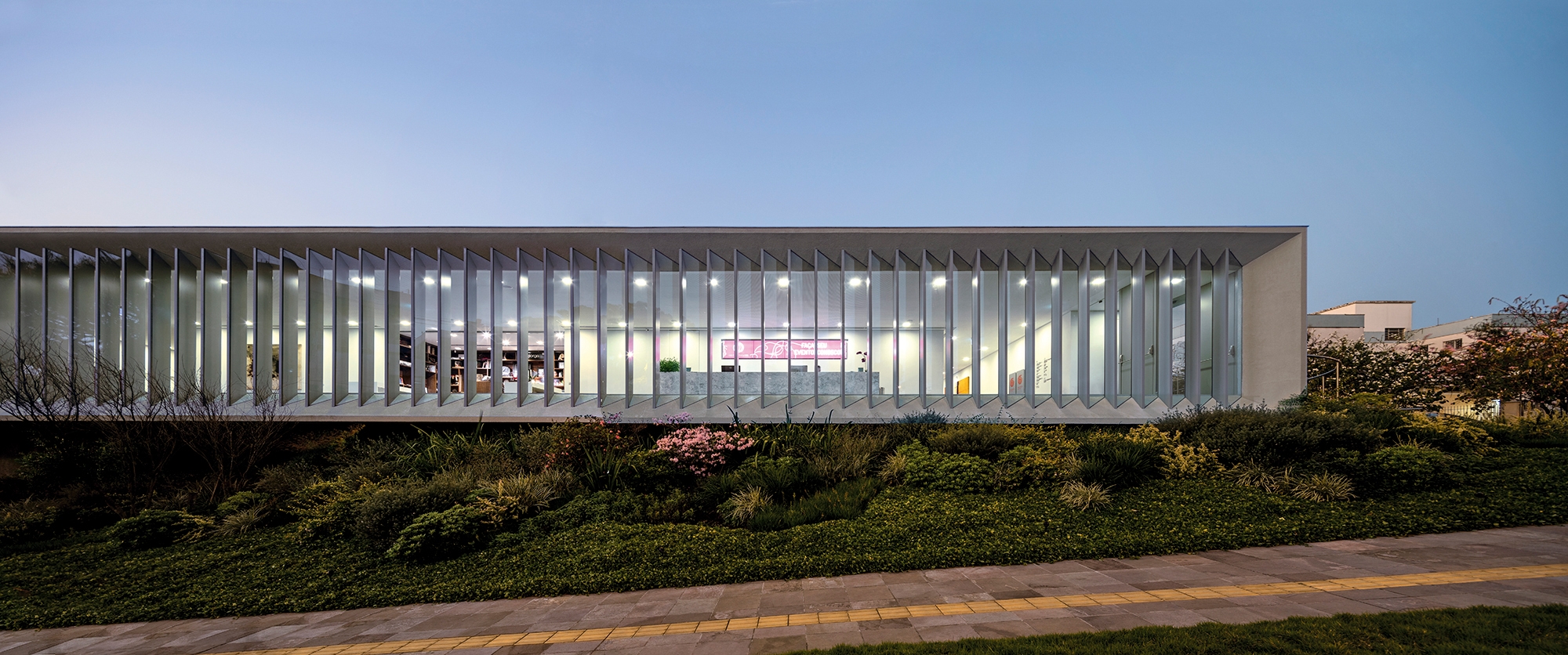 Read about project INSTITUTO LING