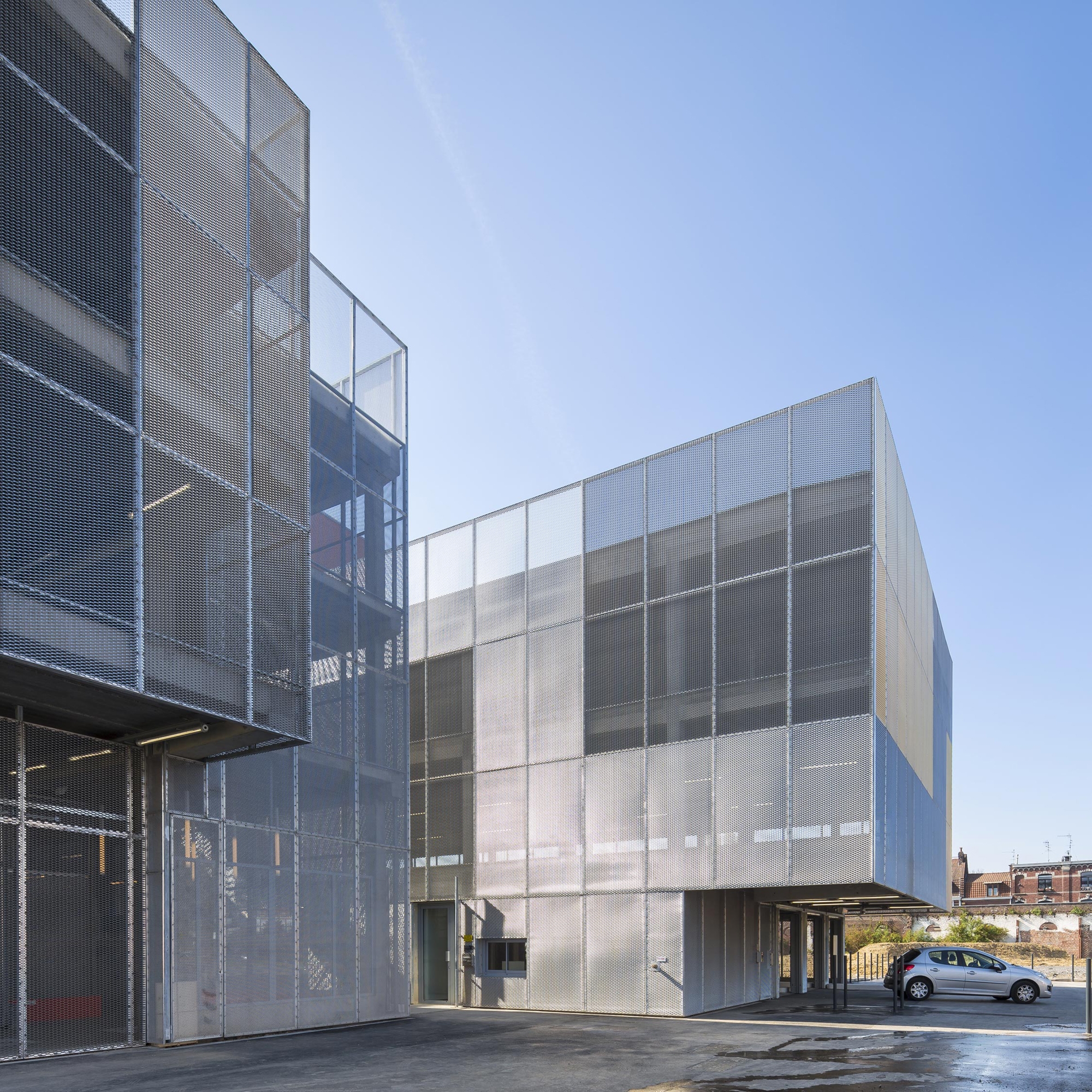 Lees oor projek Mutable parking of « La Plaine Images »