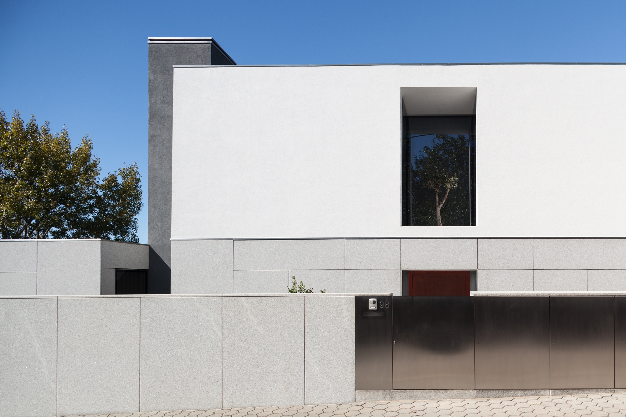 Leggi sul progetto House in S. Félix da Marinha