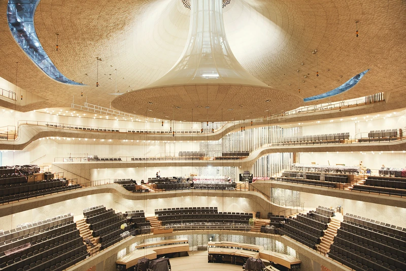 ELBPHILHARMONIE ヘルツォーグ& de ムーロン Elbphilharmonie - Architect Magazine