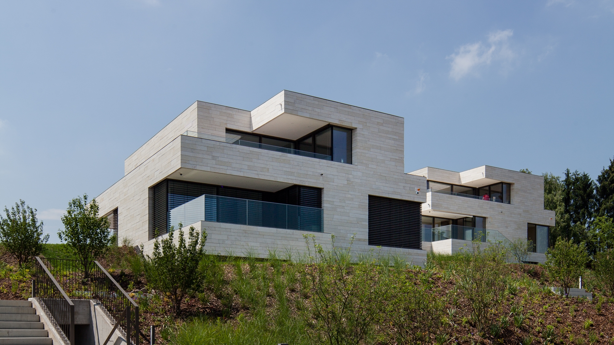 Leggi sul progetto Villas in Central Switzerland