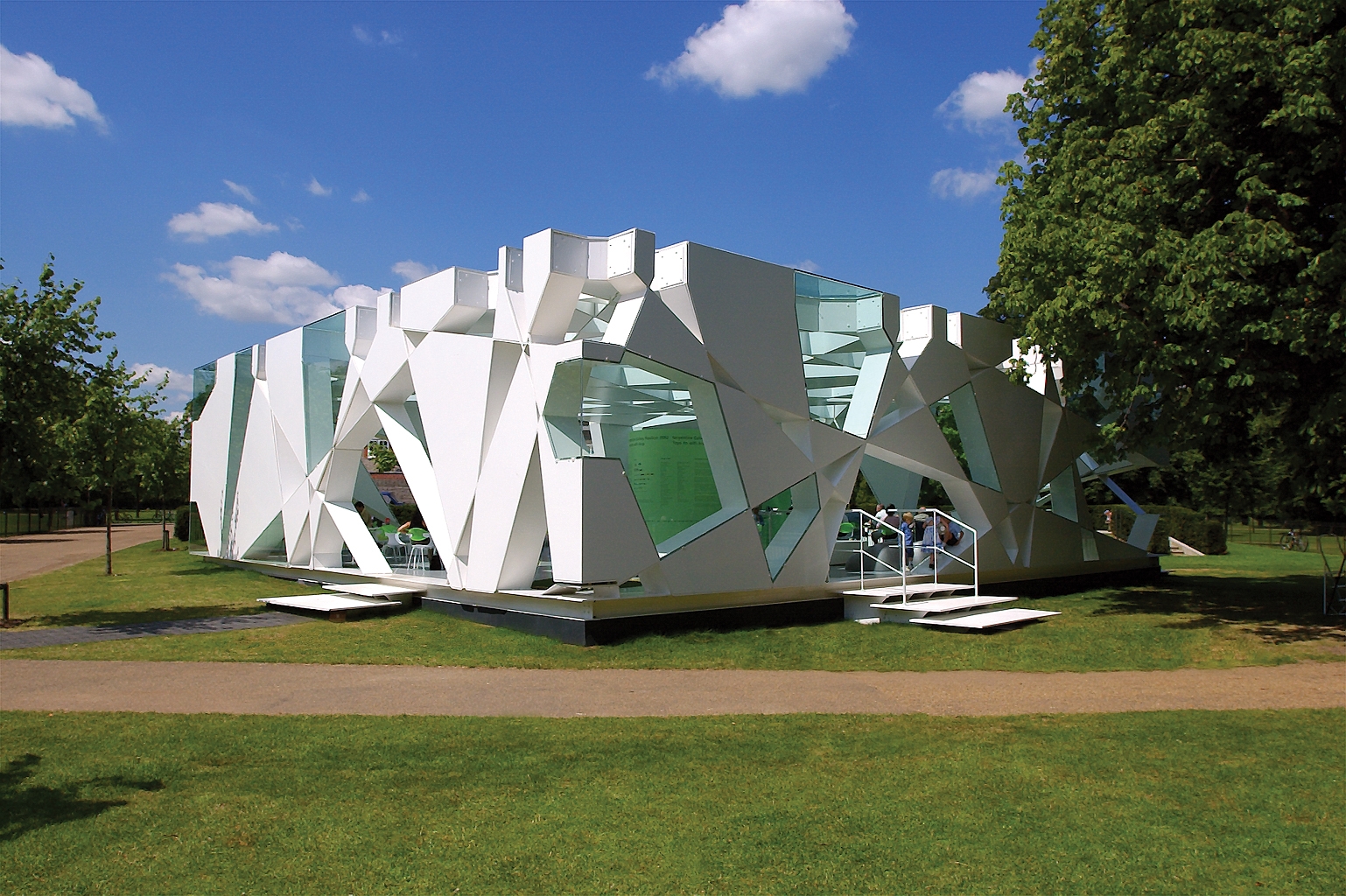 Read about project Serpentine Pavilion