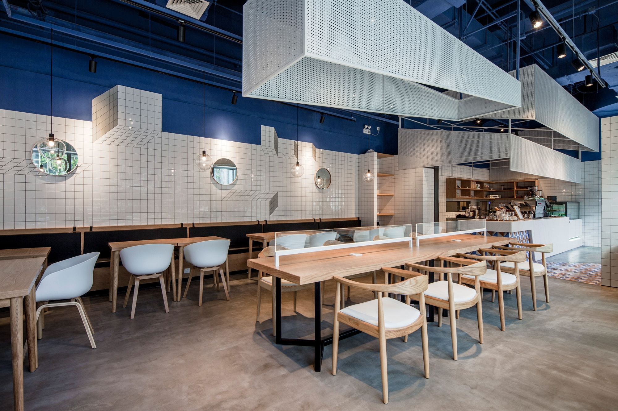 Read about project Paras Cafe