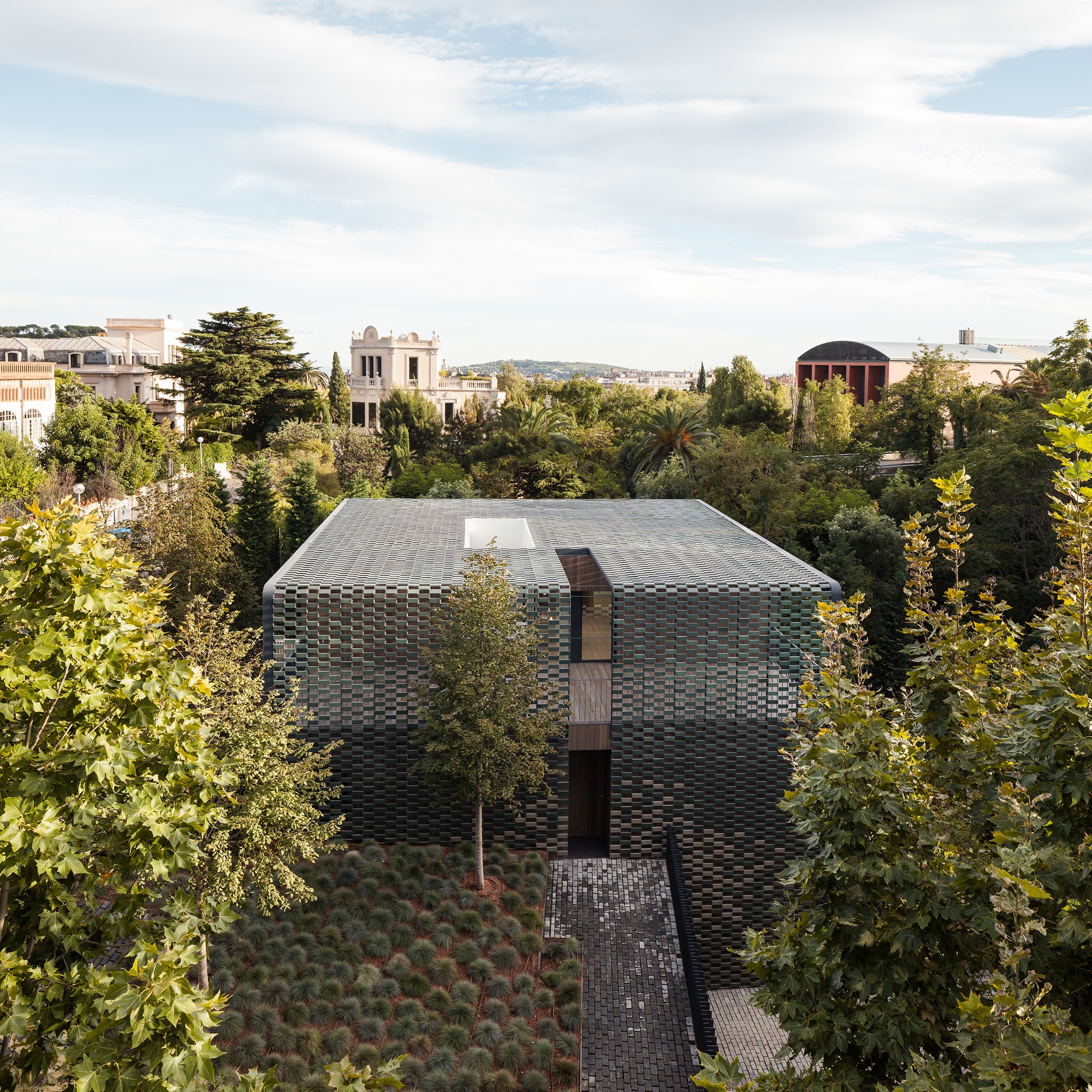 Lire à propos du projet TR HOUSE