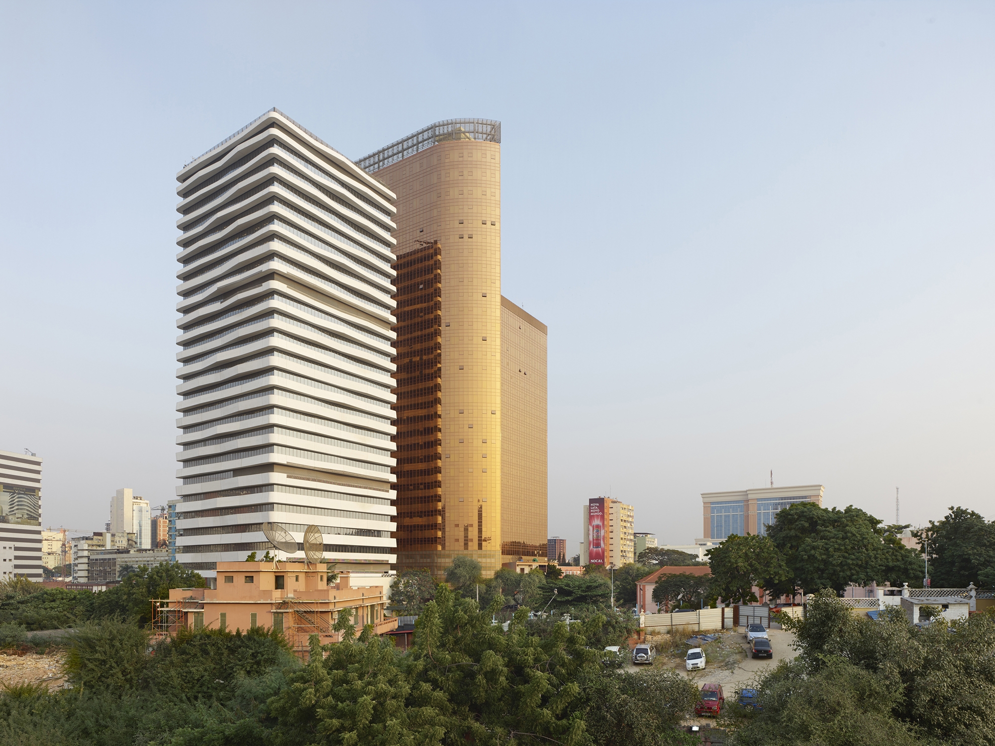 Leer sobre el proyecto First Congress Tower