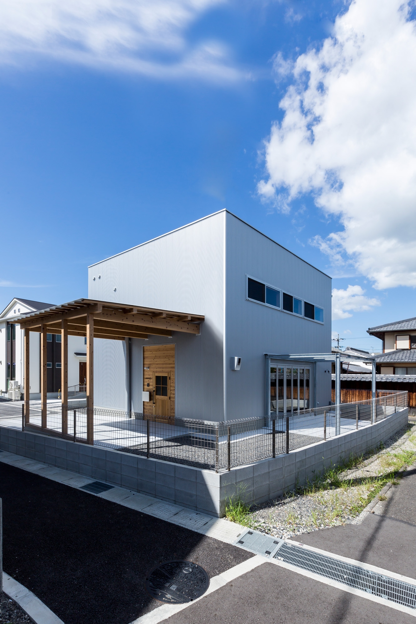 Read about project Ishibe house
