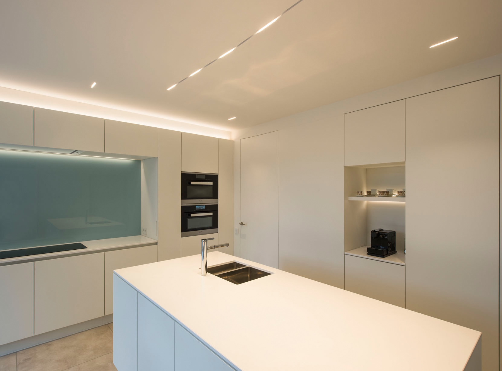 Read about project White line Project