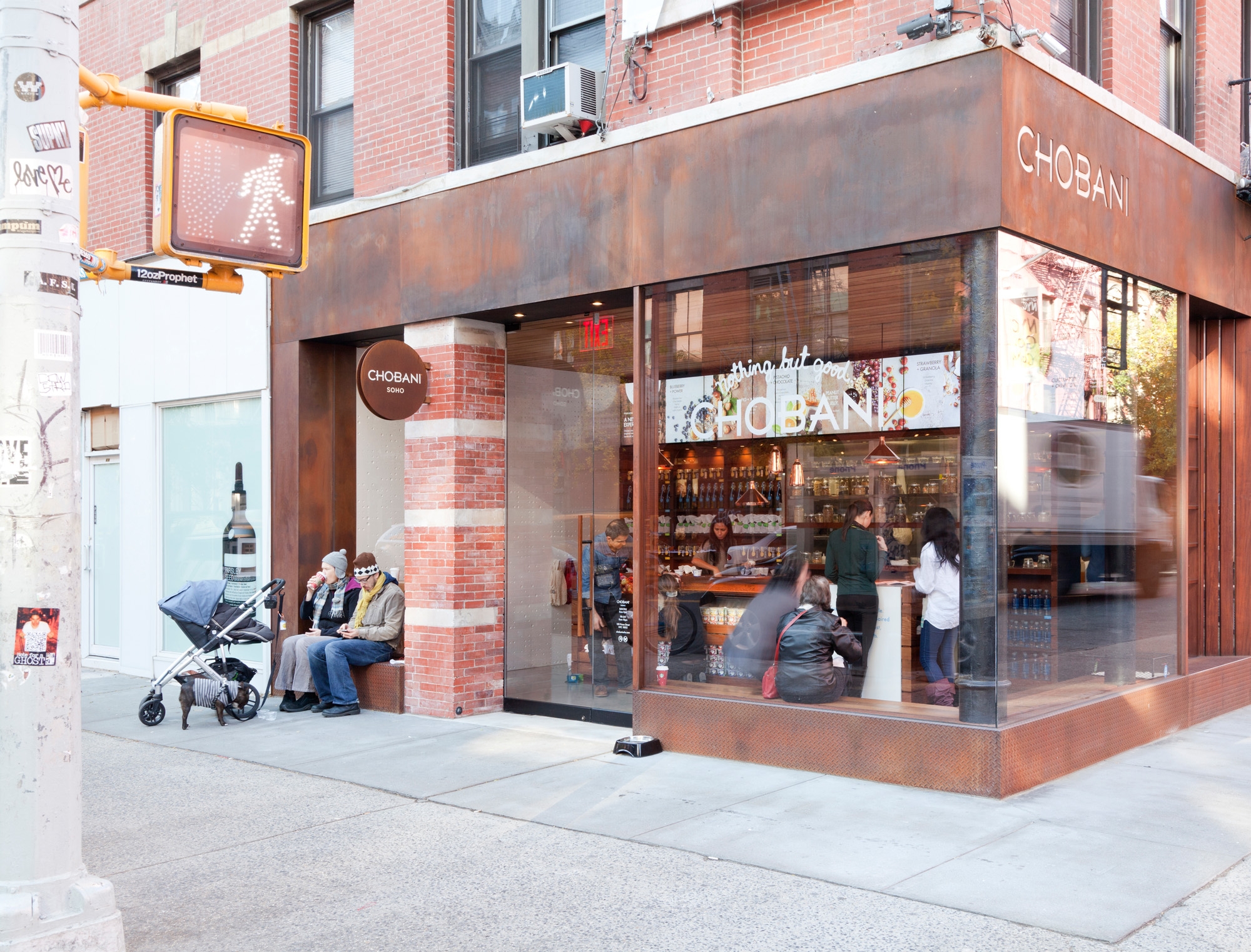 Lees oor projek Chobani Café