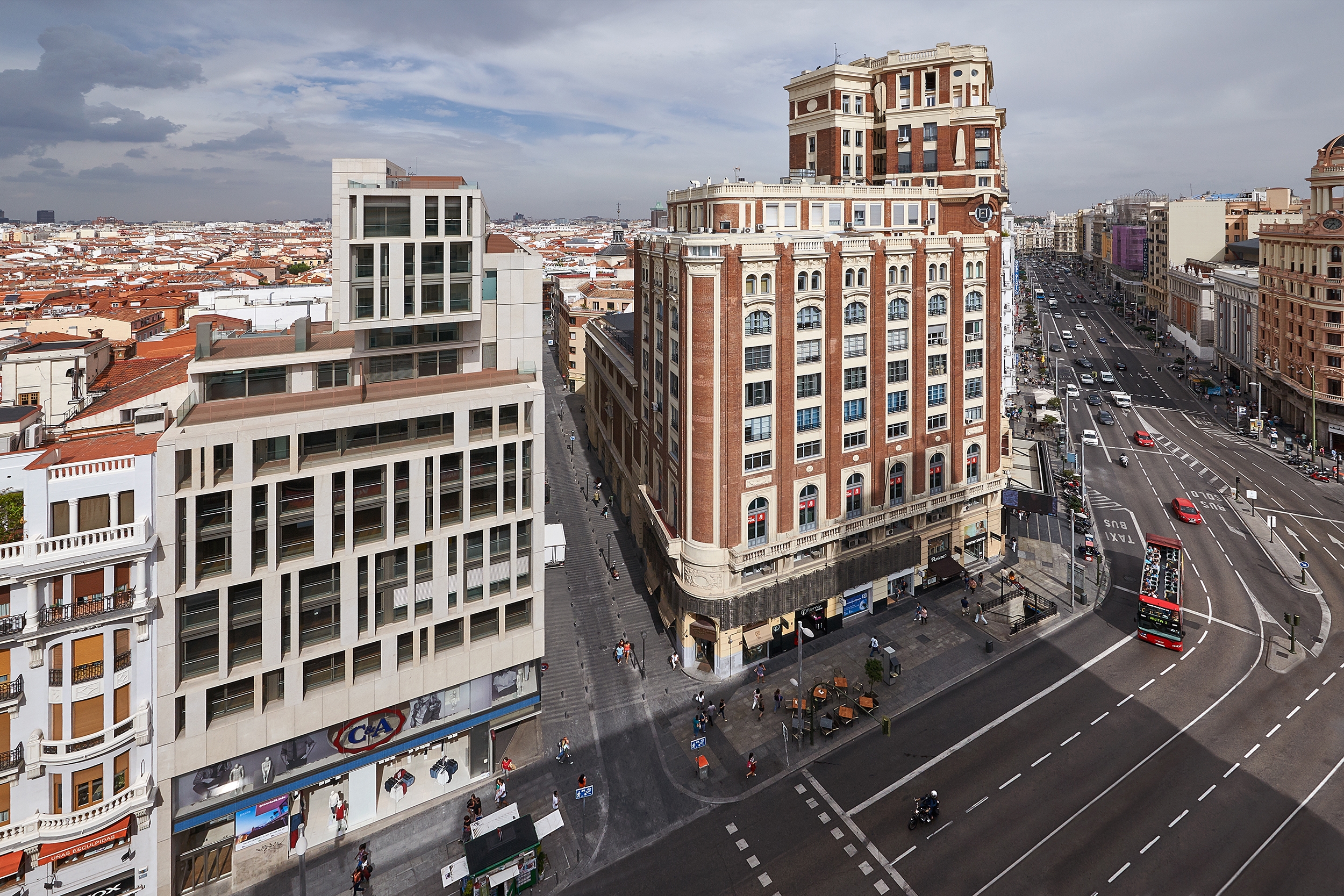 Lire à propos du projet Madrid, Gran Via48 - Parksafe 582/583