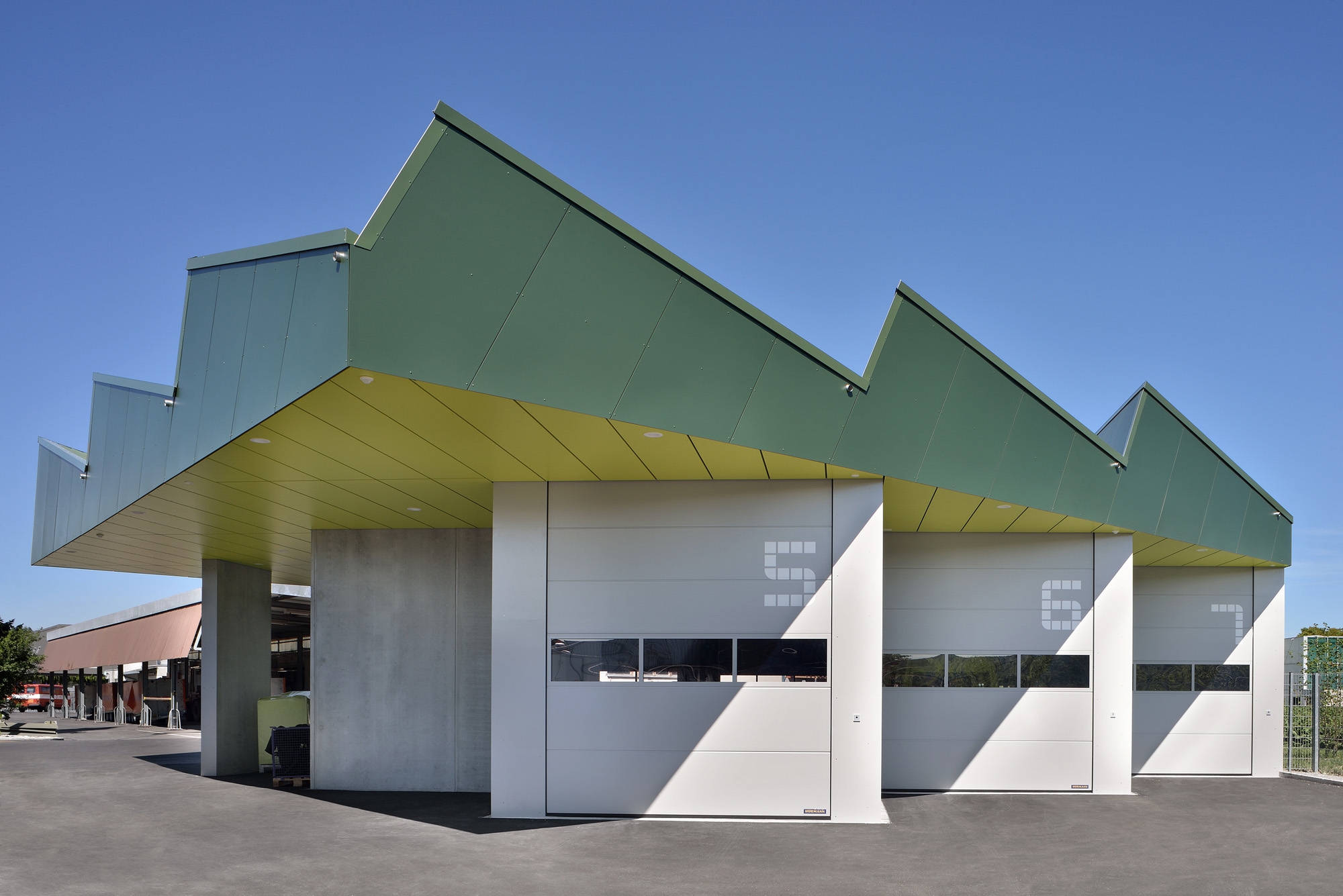 Read about project Aza Einstellhalle
