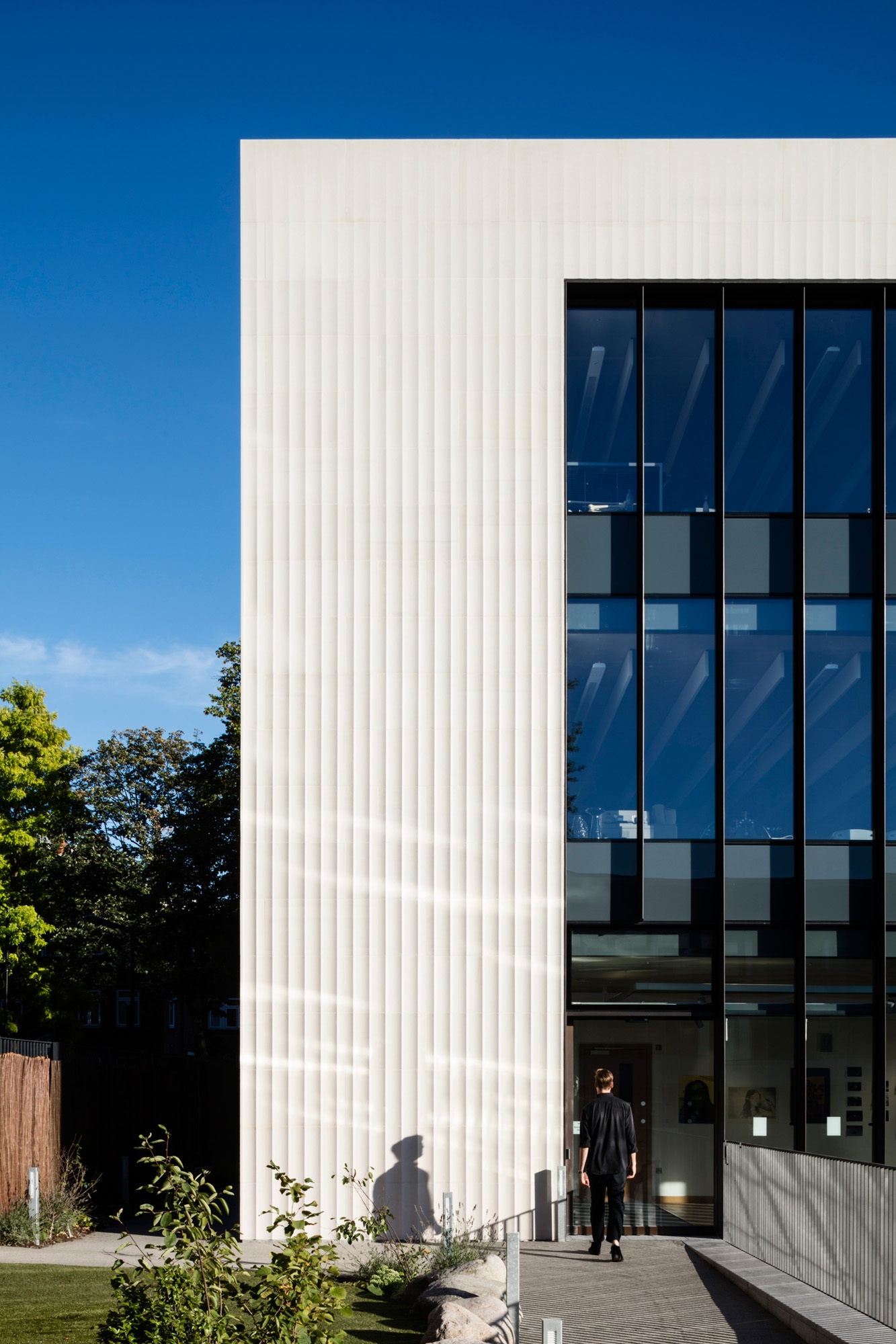 Lees oor projek American School in London