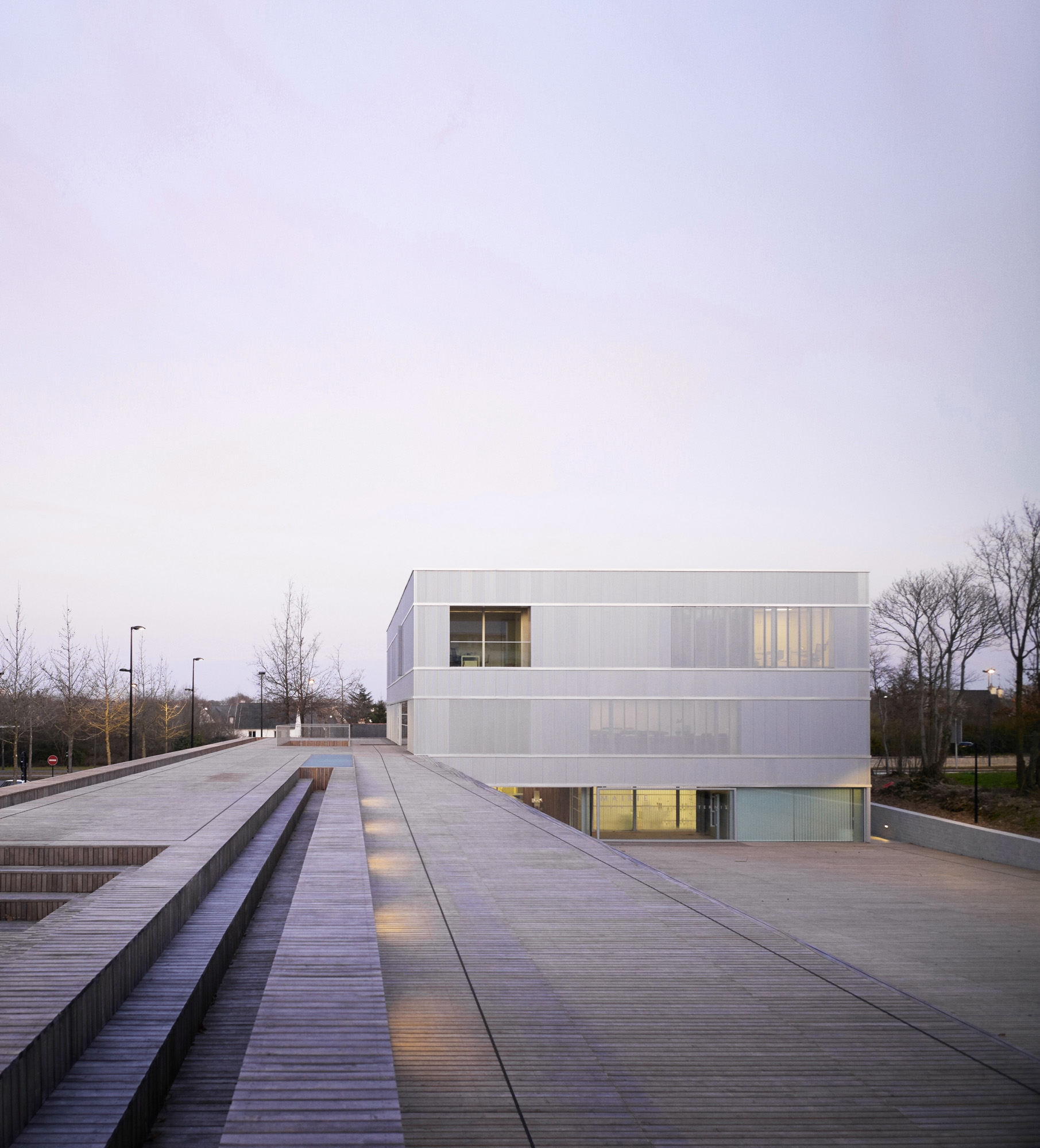 Leggi sul progetto Saint Jacques de la Lande Town Hall