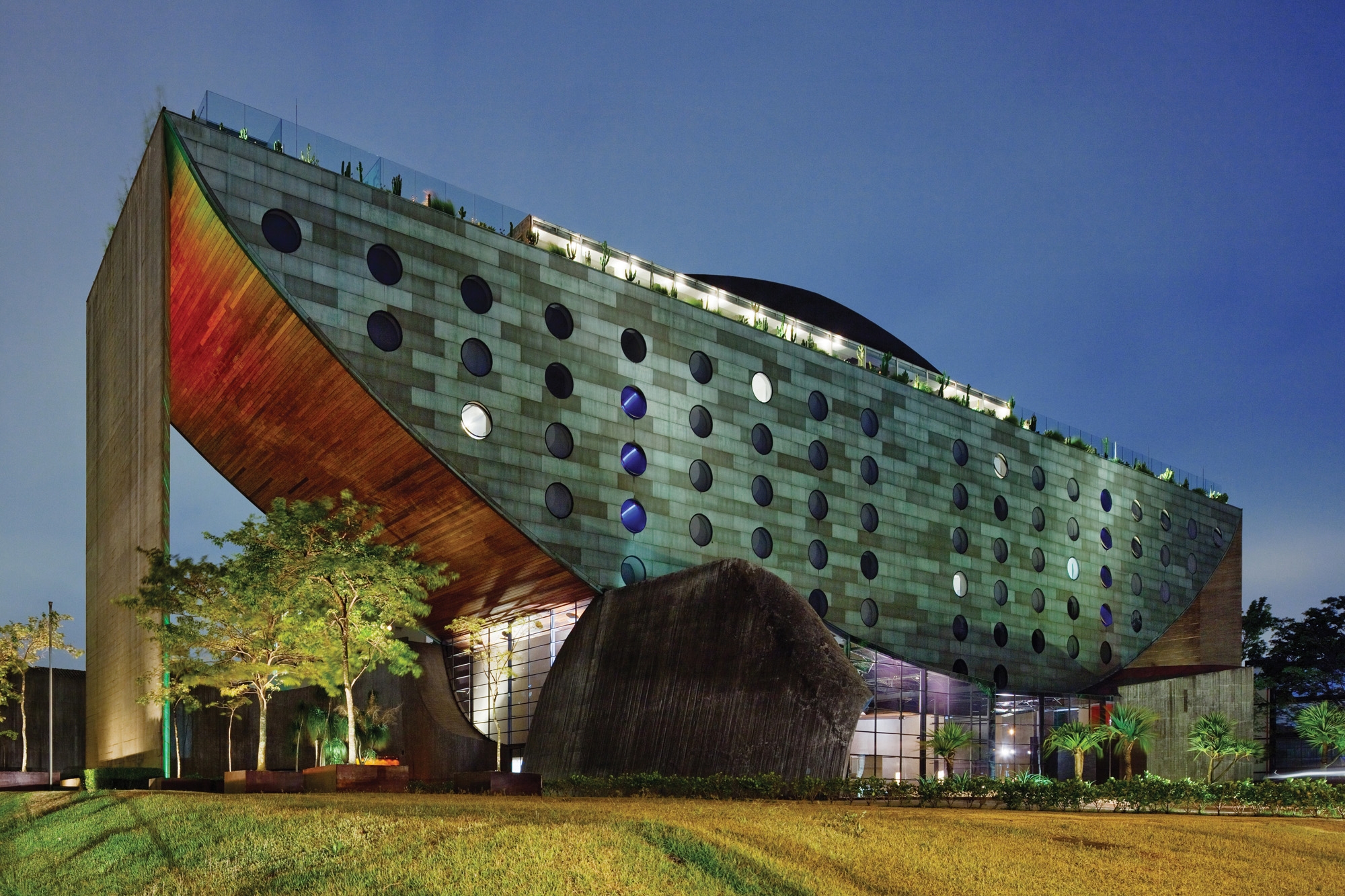 Read about project Hotel Unique