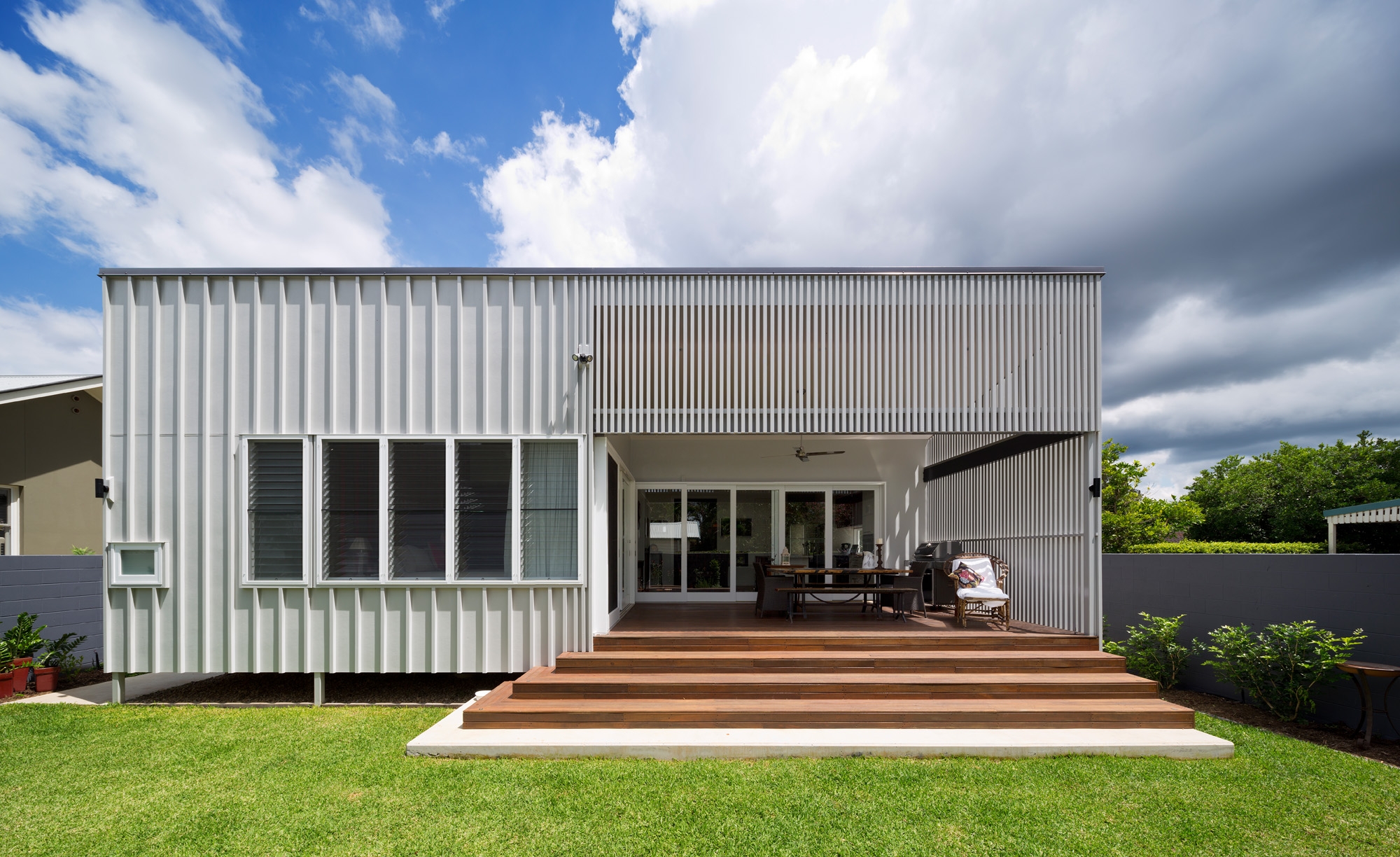 Lire à propos du projet Beirnfels House