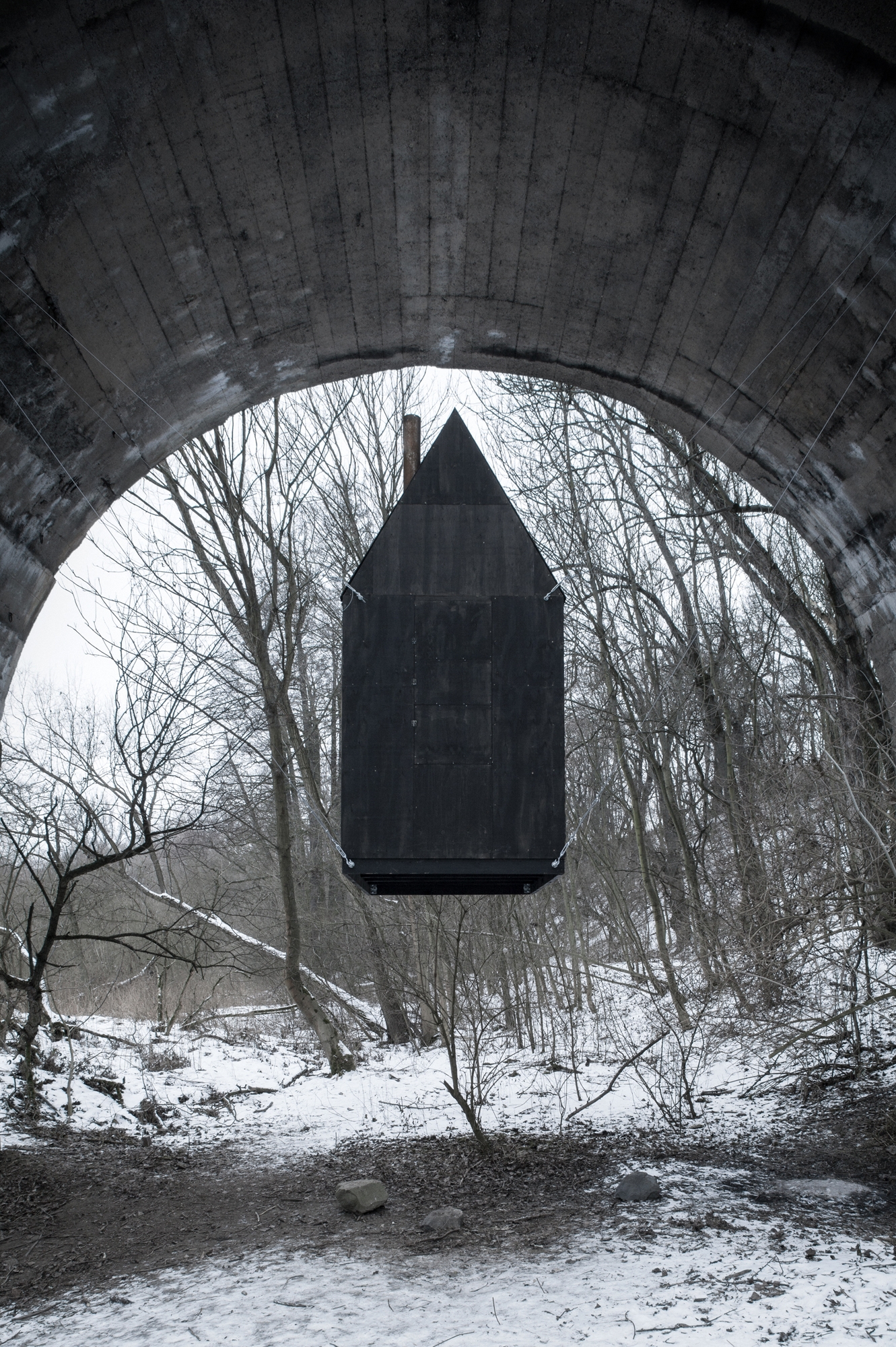 Read about project Black Flying House