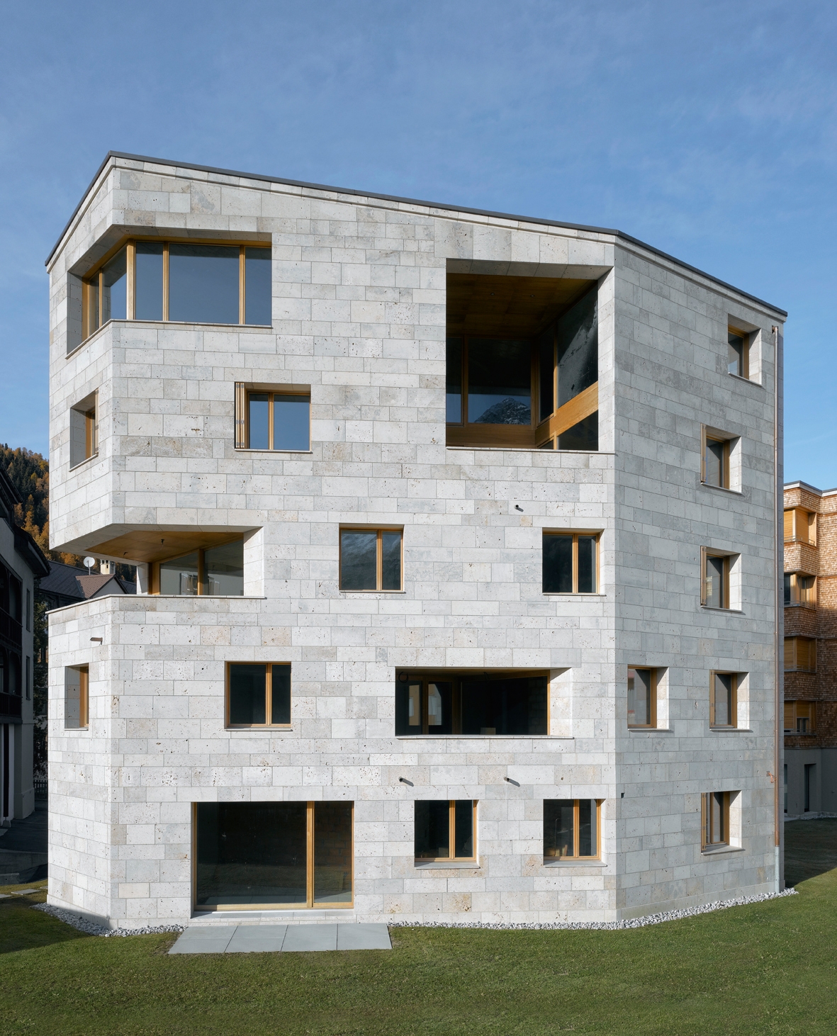 Lire à propos du projet Apartment building Hans-Jürg Buff