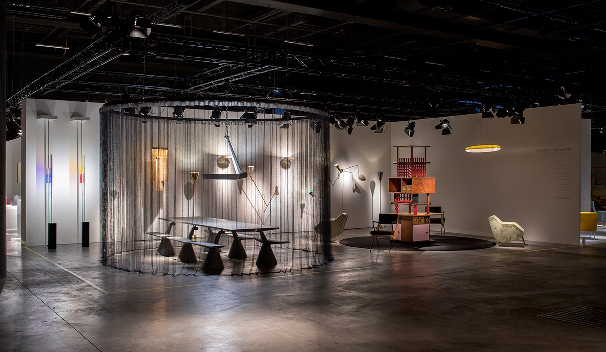 Leggi sul progetto Reflections on the Collector’s Design Pieces