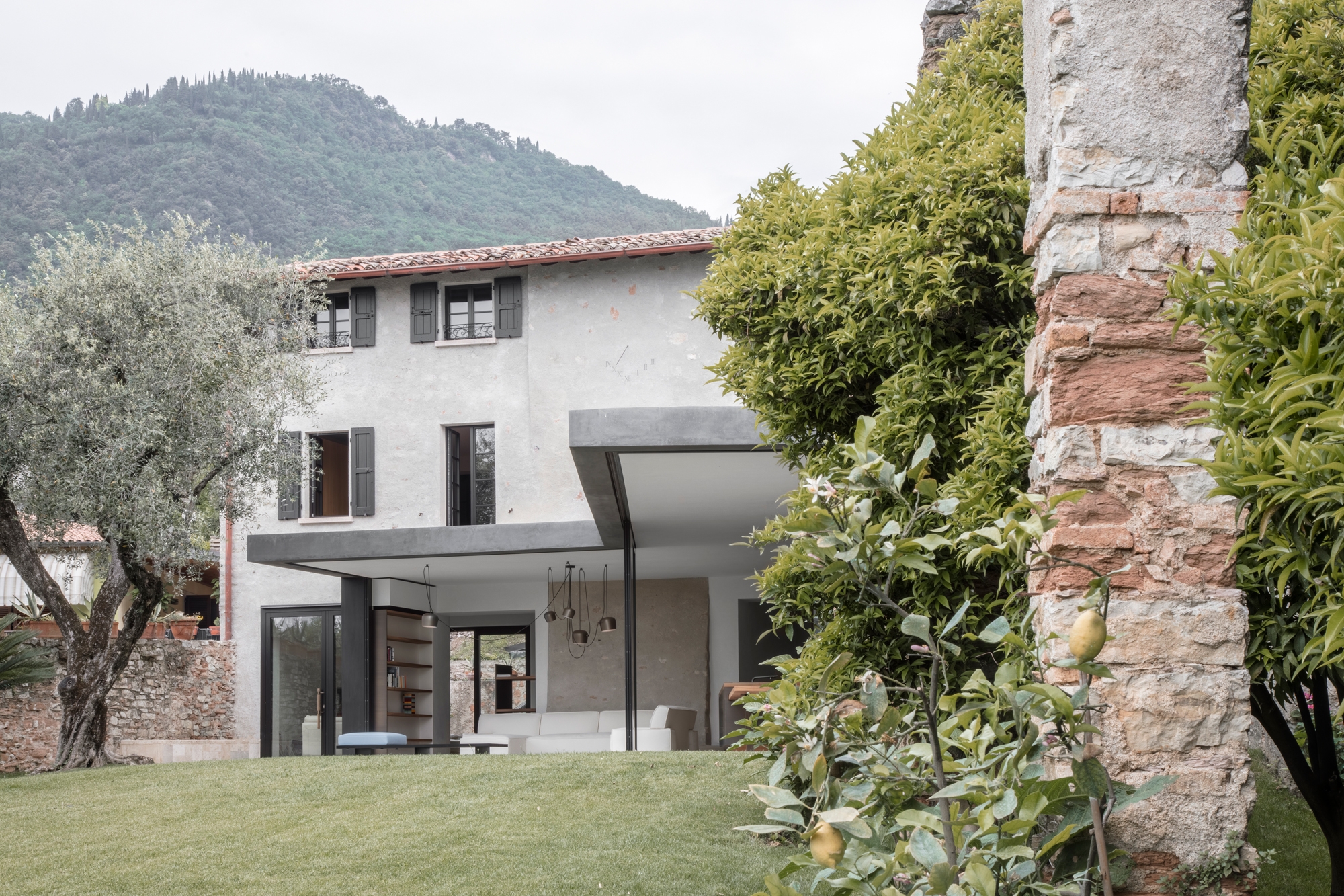Erfahre mehr über das Projekt Holiday House F At Garda Lake