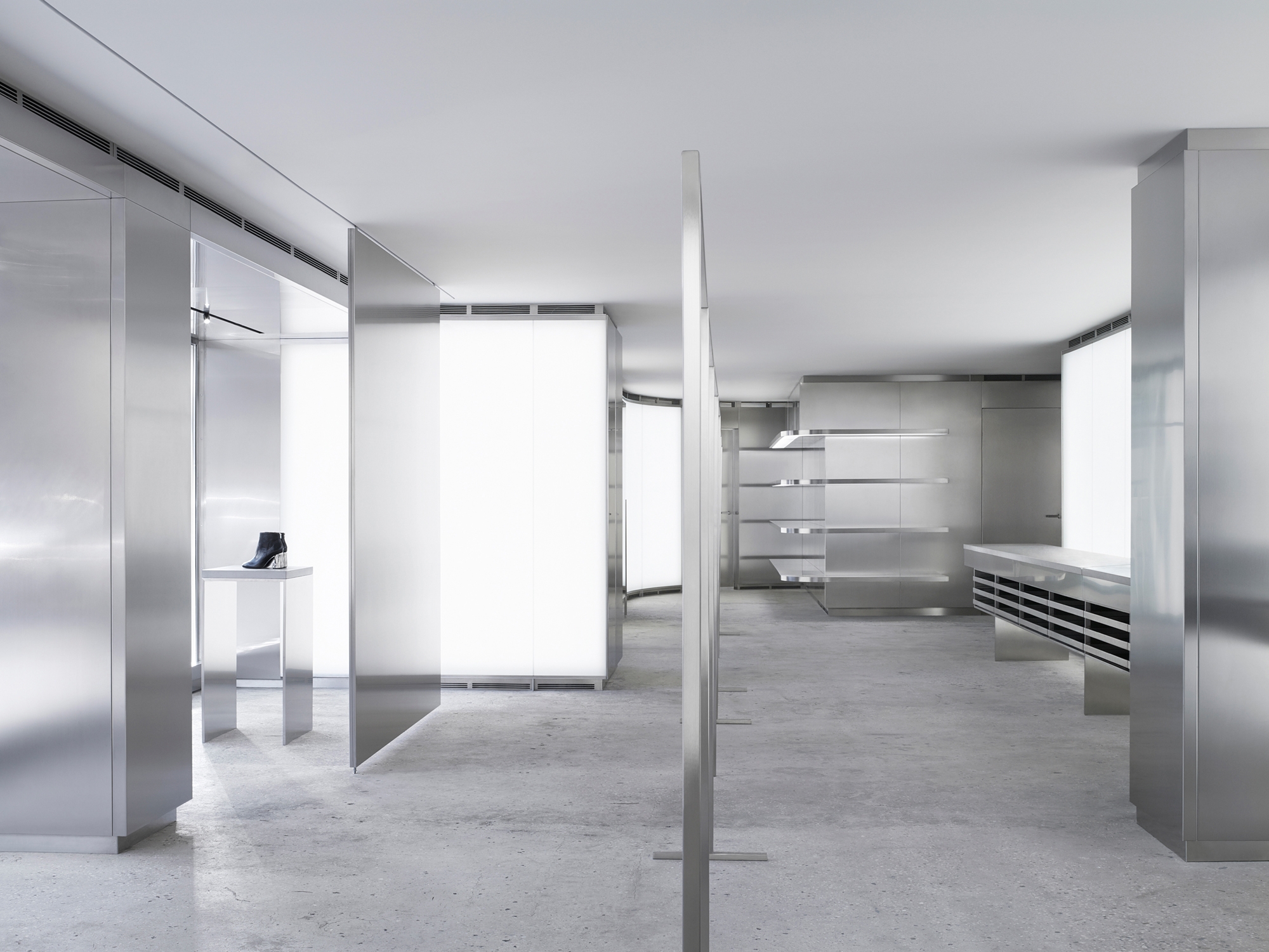 Erfahre mehr über das Projekt Acne Studios