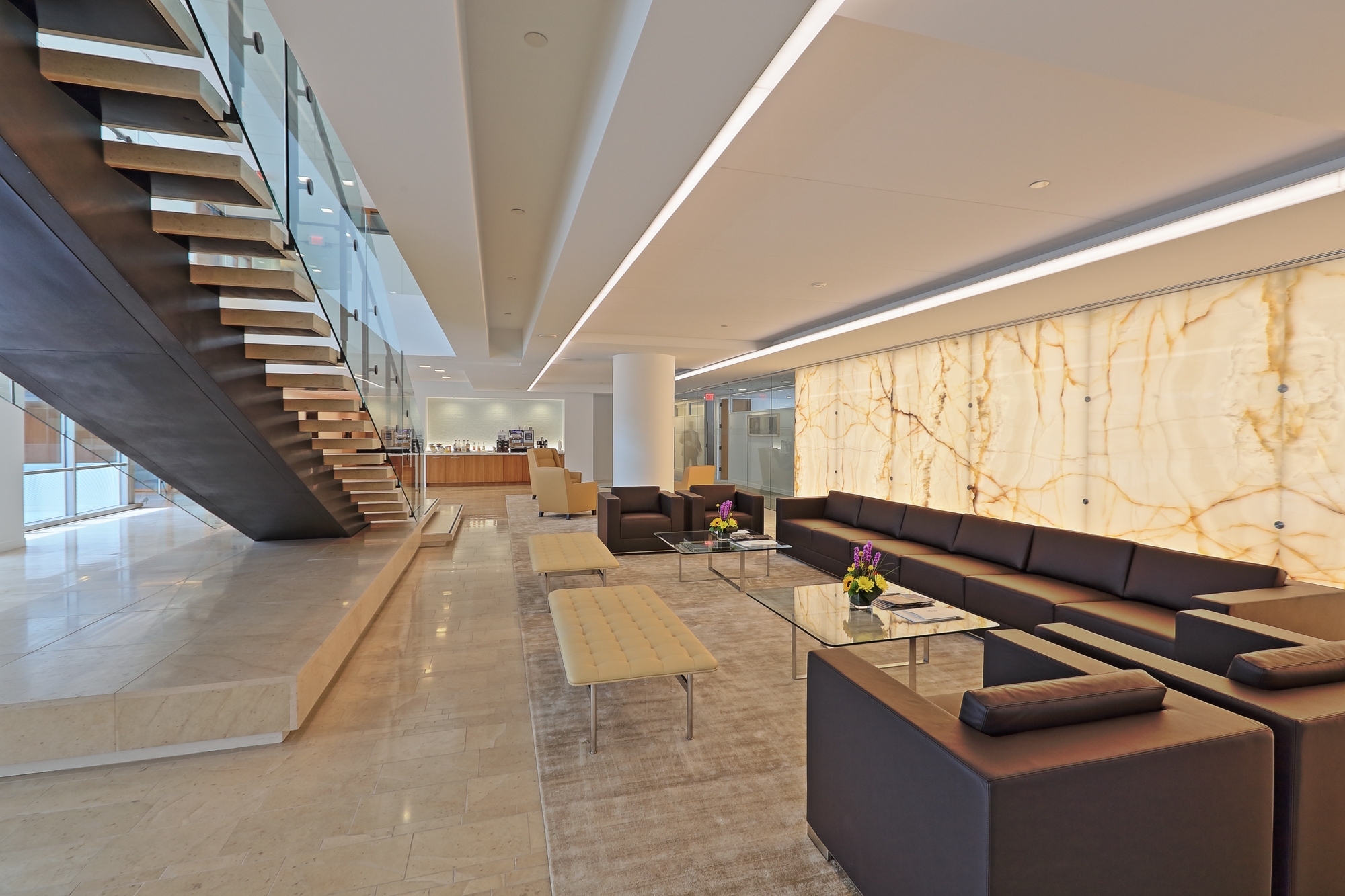 Erfahre mehr über das Projekt White & Case