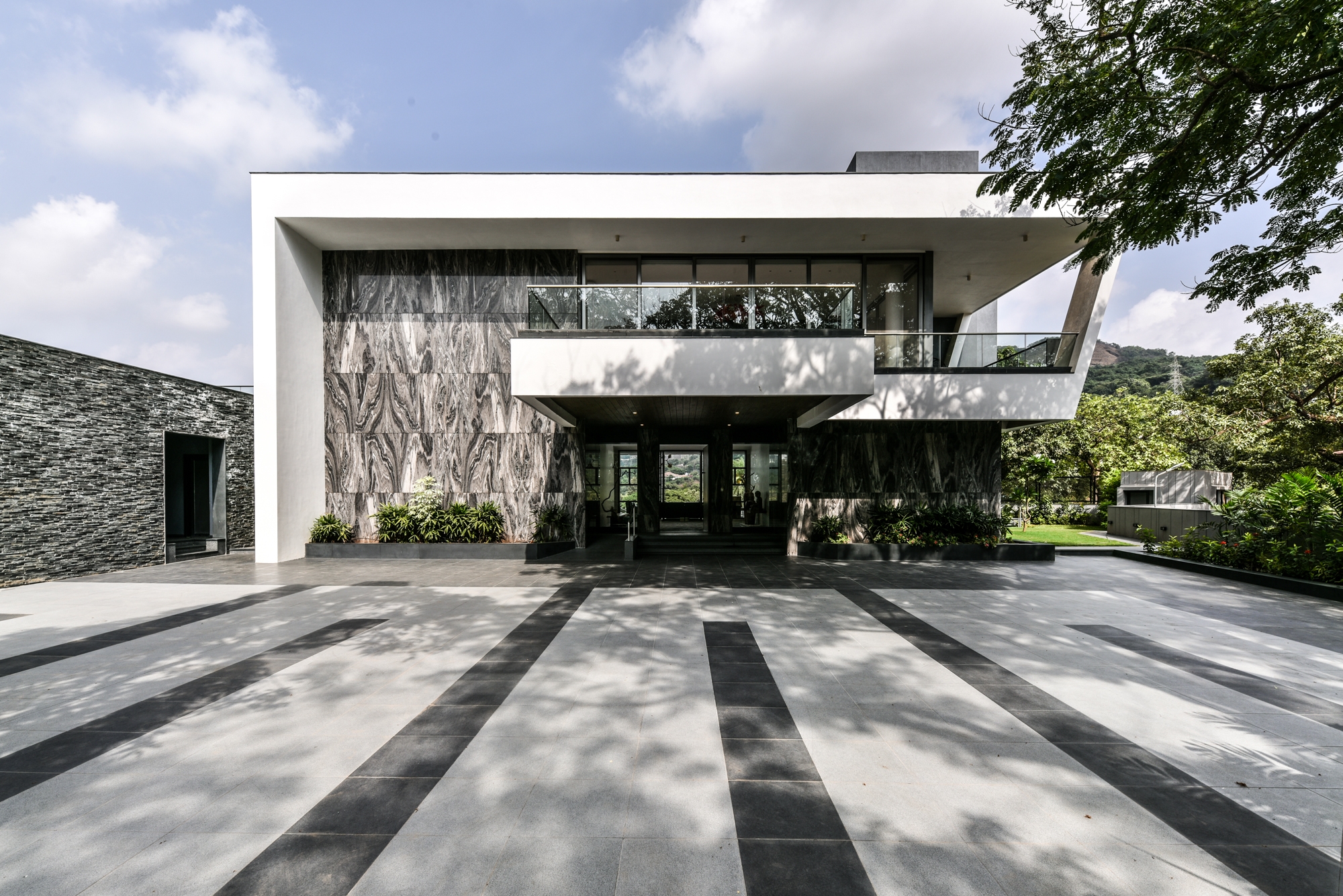 Read about project Infinity House