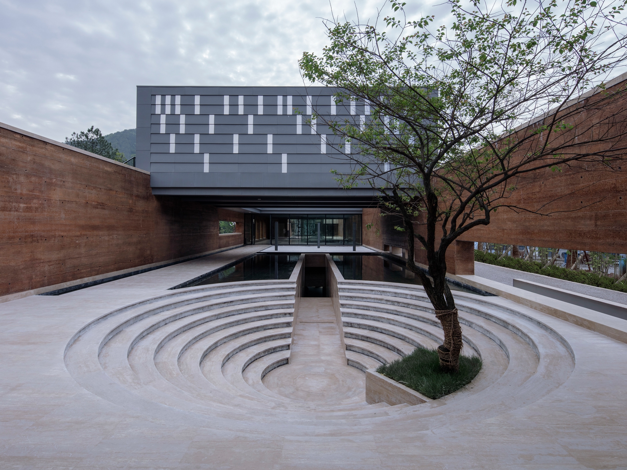 Leggi sul progetto Sanbaopeng Art Museum