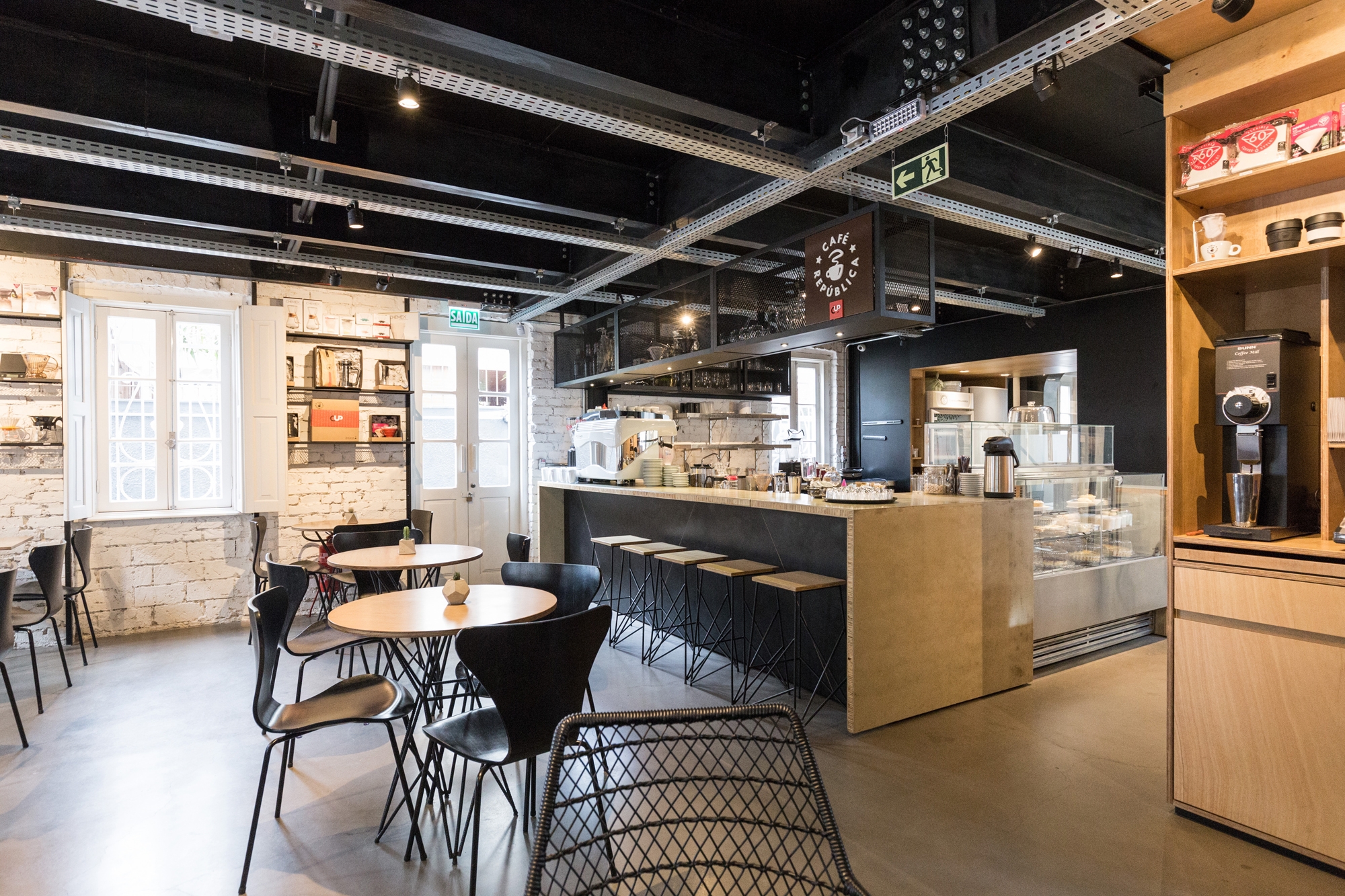 Read about project Republica 358