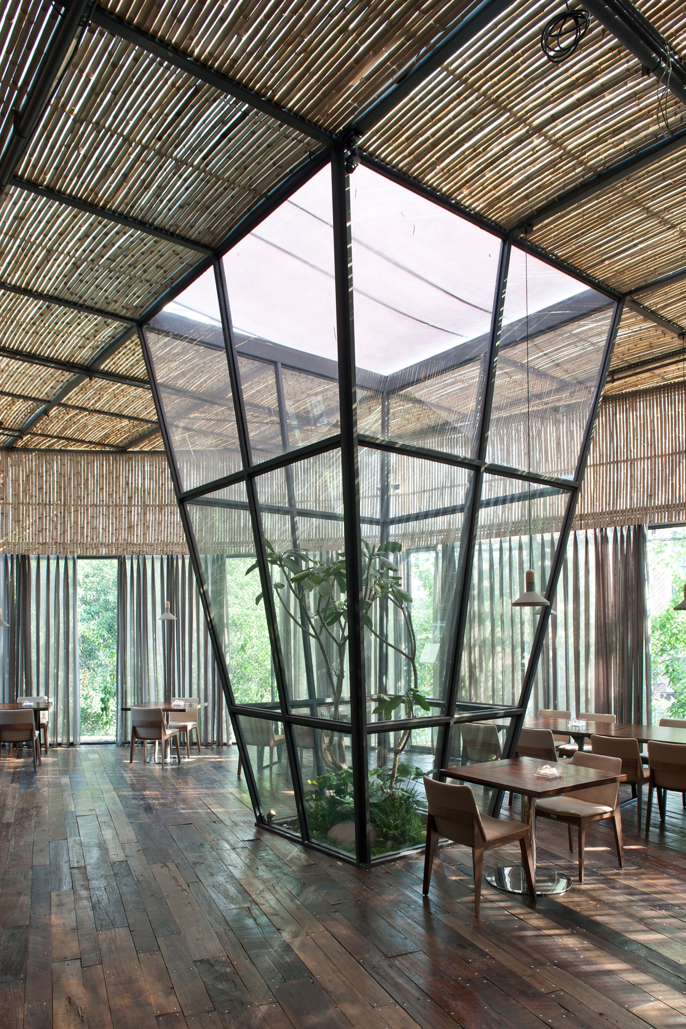 Read about project Yaoyue Restaurant