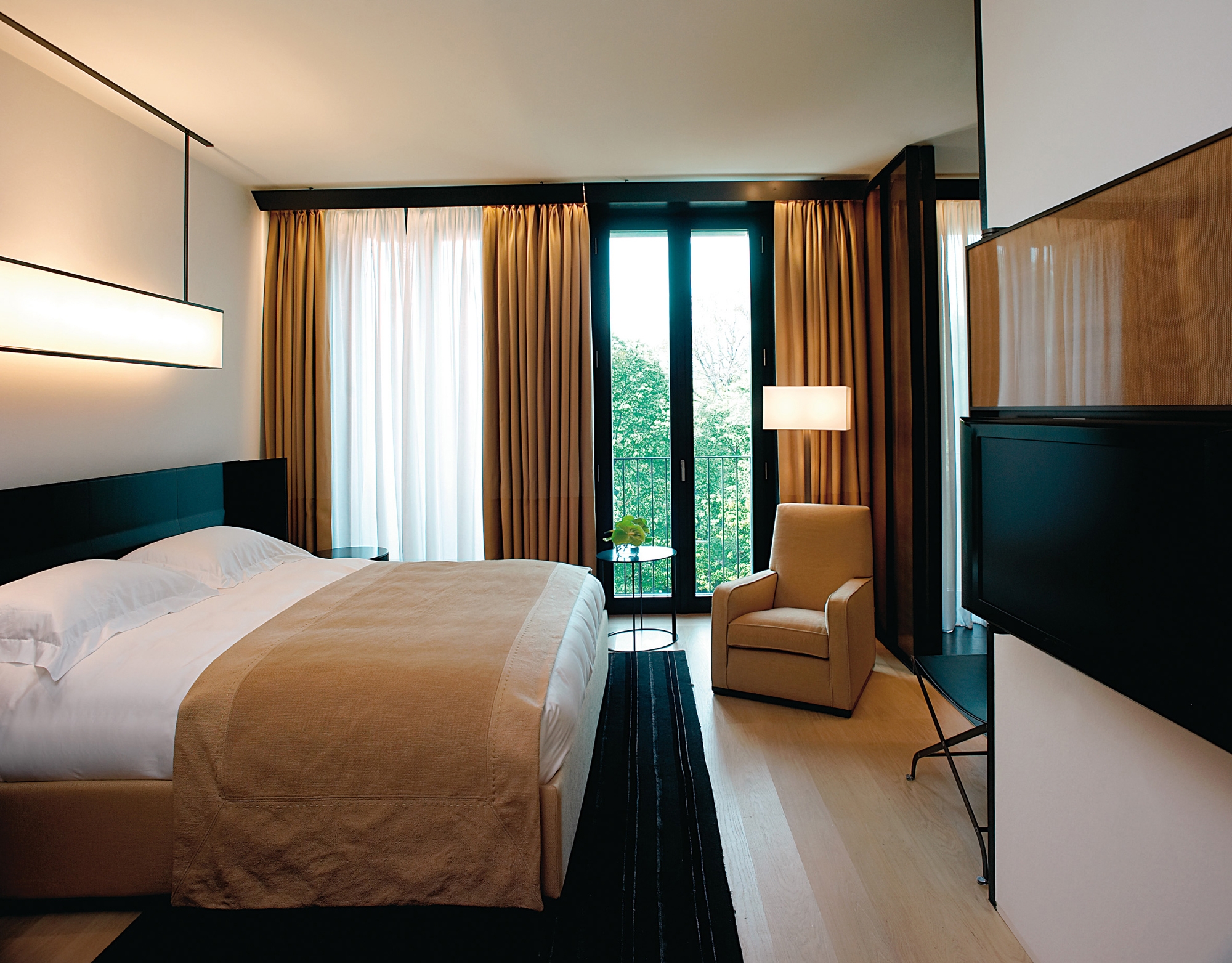 Leggi sul progetto Bulgari Milano