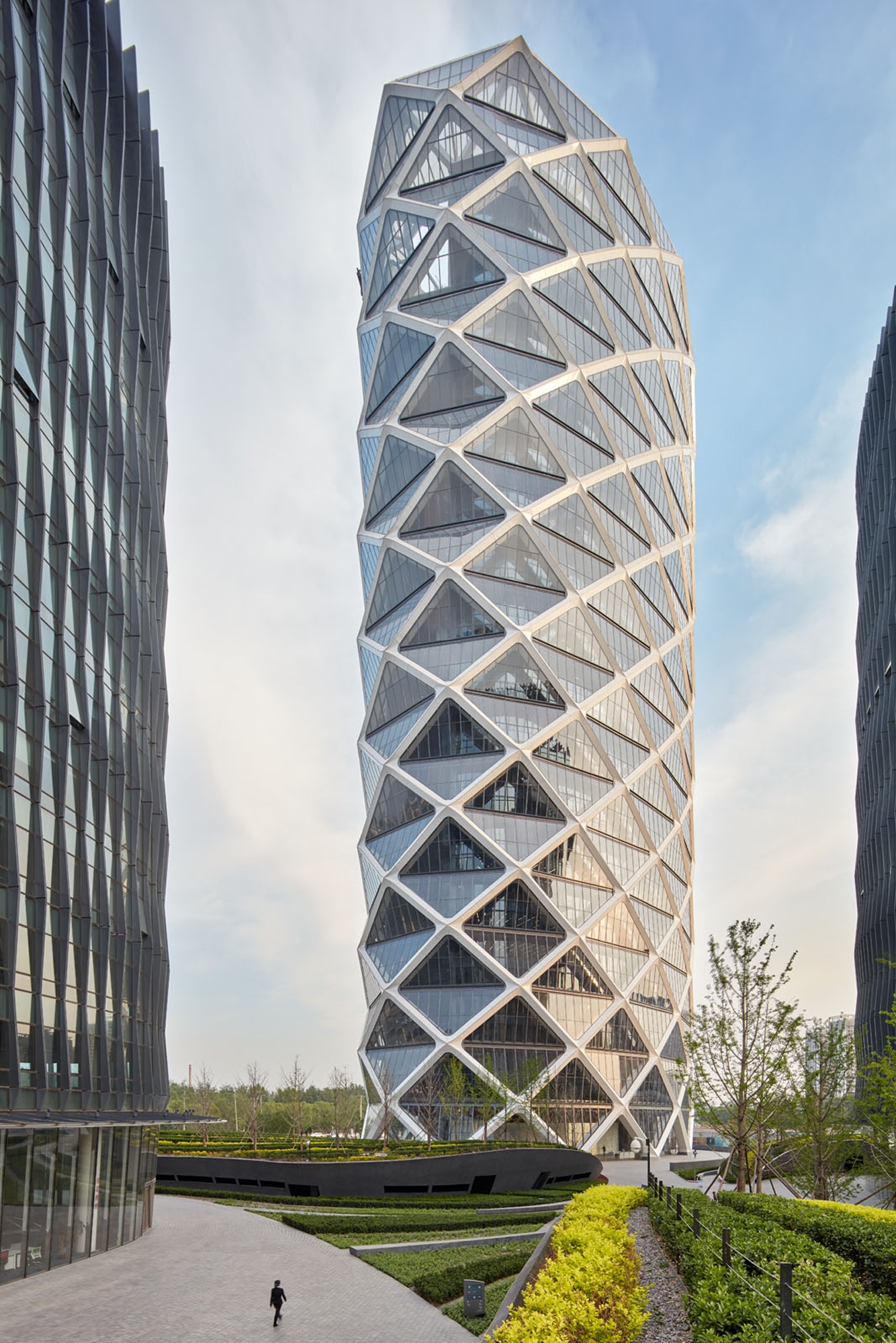 Leggi sul progetto Poly International Plaza