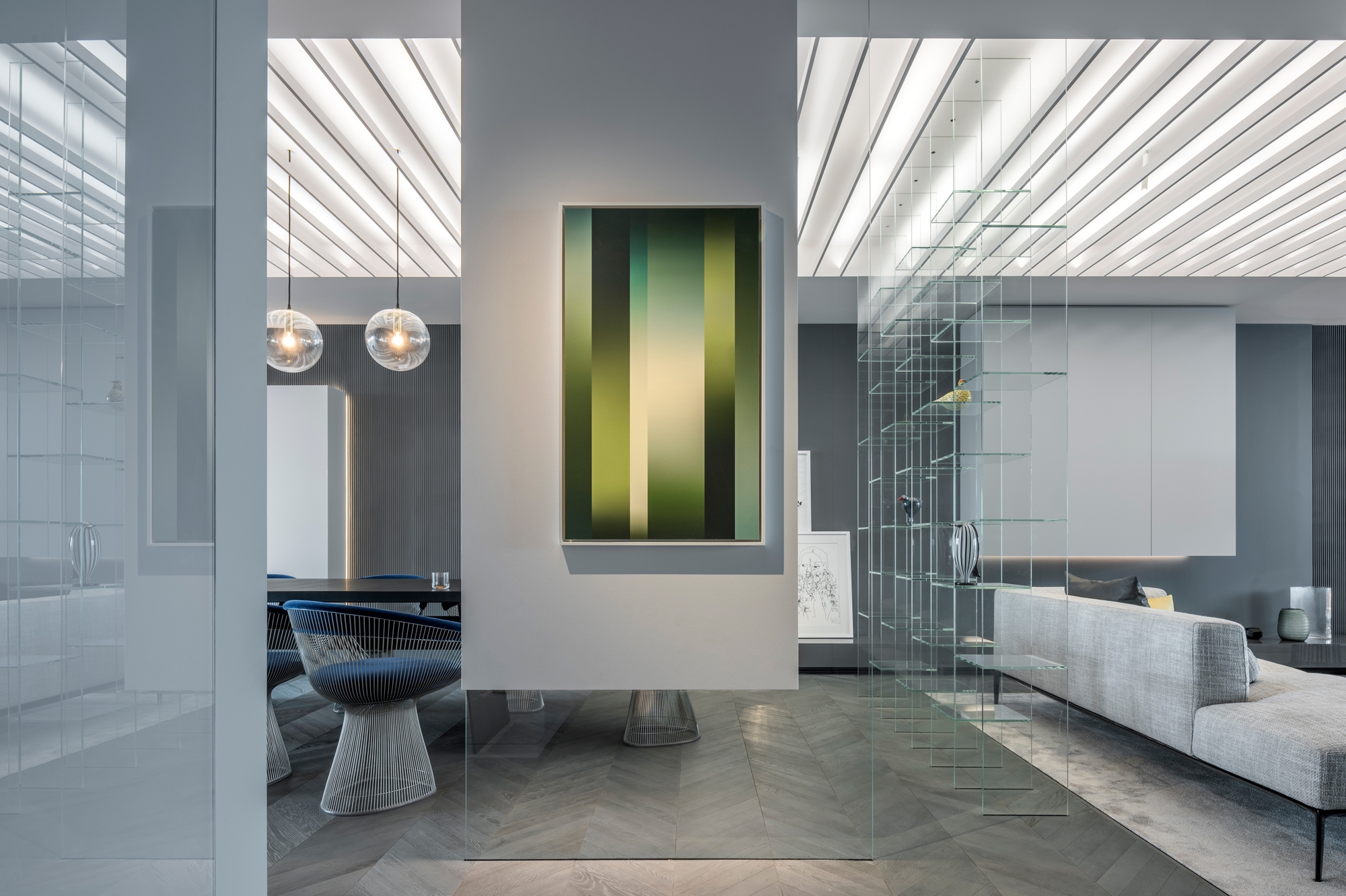 Lees oor projek Show apartment 'Shades of Grey'
