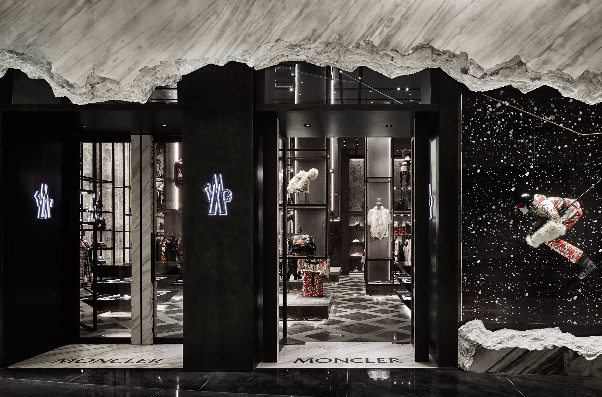 Erfahre mehr über das Projekt Moncler Dubai Mall