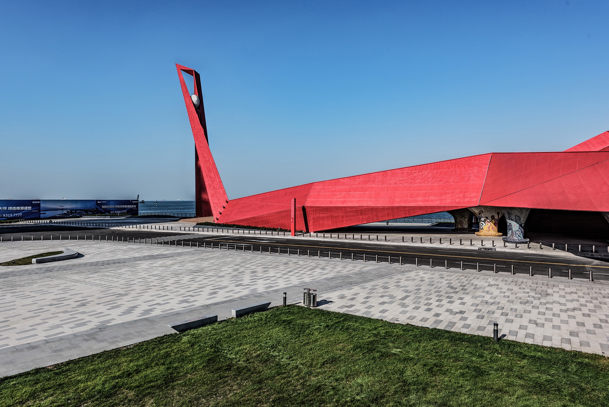 Read about project Qingdao Wanda Victoria Bay Xifeng Bridge
