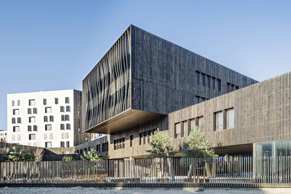Lycée La Plaine – Discover project by Brenac & Gonzalez | Architonic