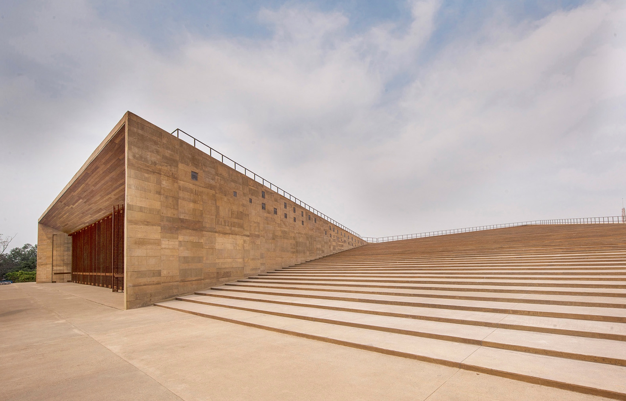 Lees oor projek Teopanzolco Cultural Center