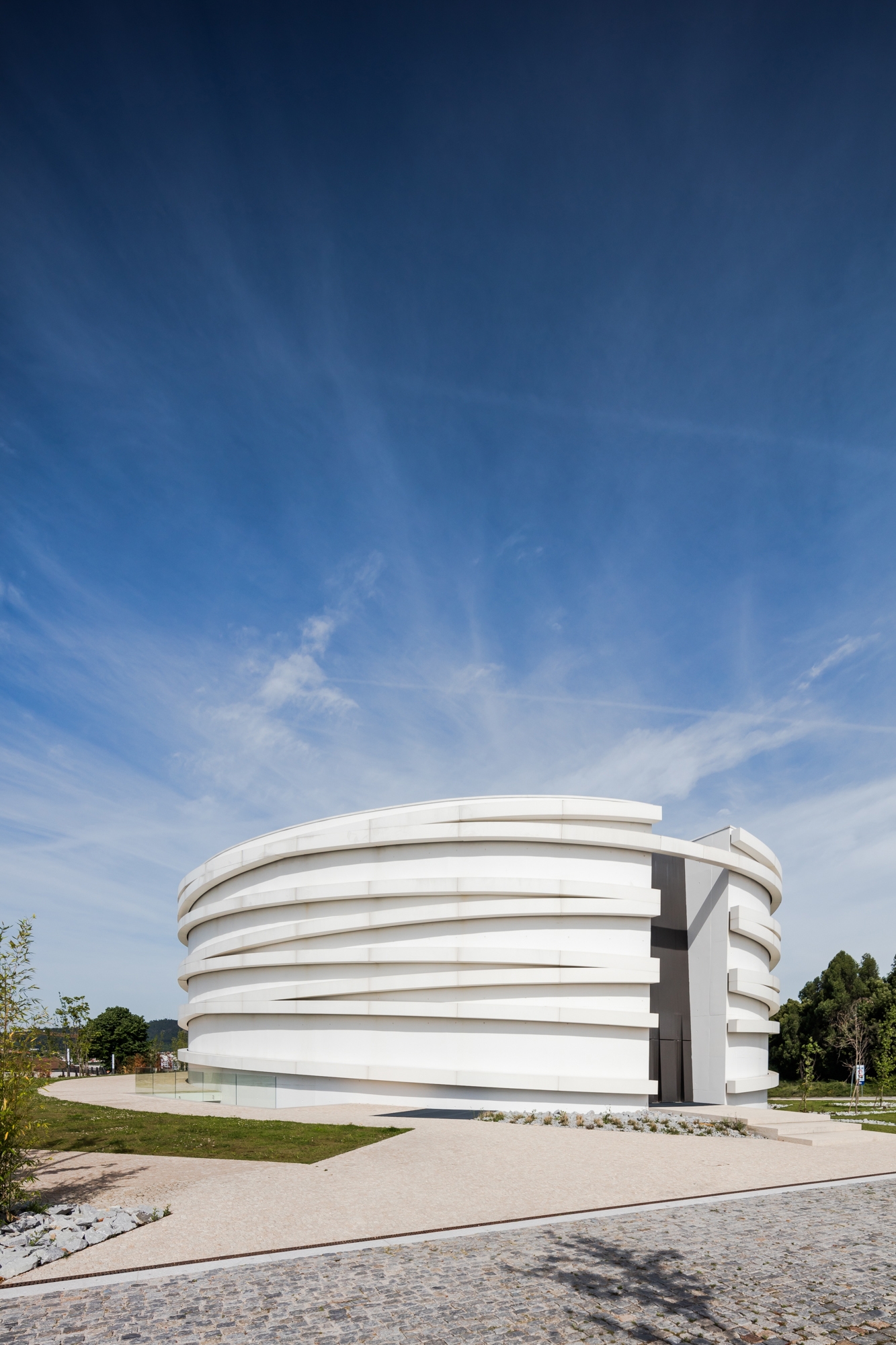 Leggi sul progetto Church of S. Tiago de Antas