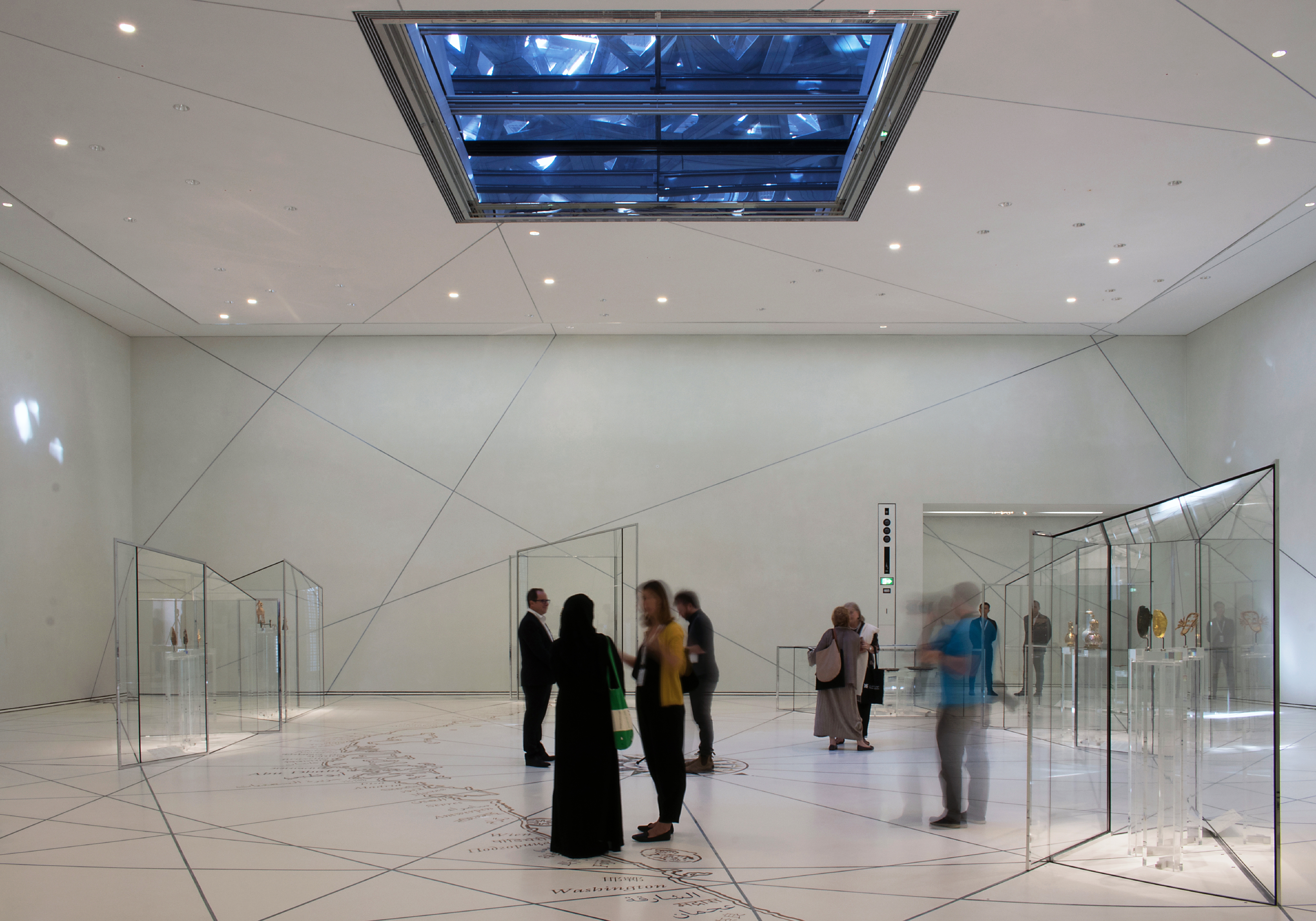 Complex projects require tailor-made solutions. ERCO designed an individual lighting system for the Louvre Abu Dhabi designed by architect Jean Nouvel