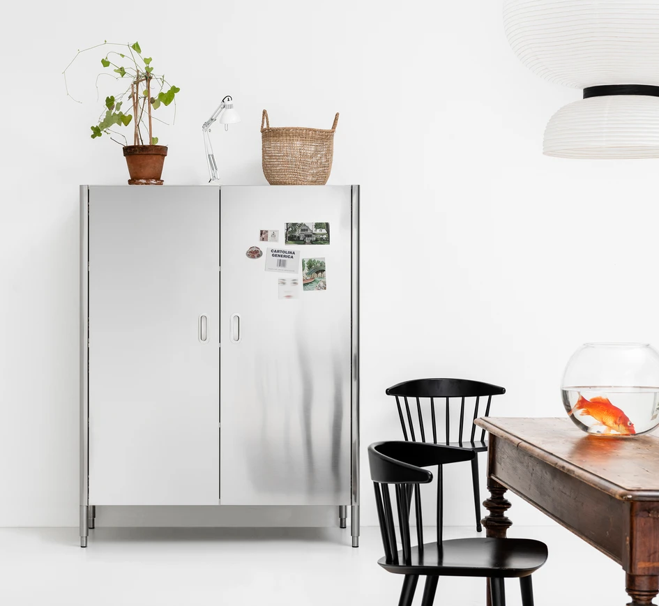 Alpes-Inox’s use of solid stainless steel – which features 19% nickel and 10% chrome in the mix – makes for a unique finish that is both aesthetically rich and ultra-functional