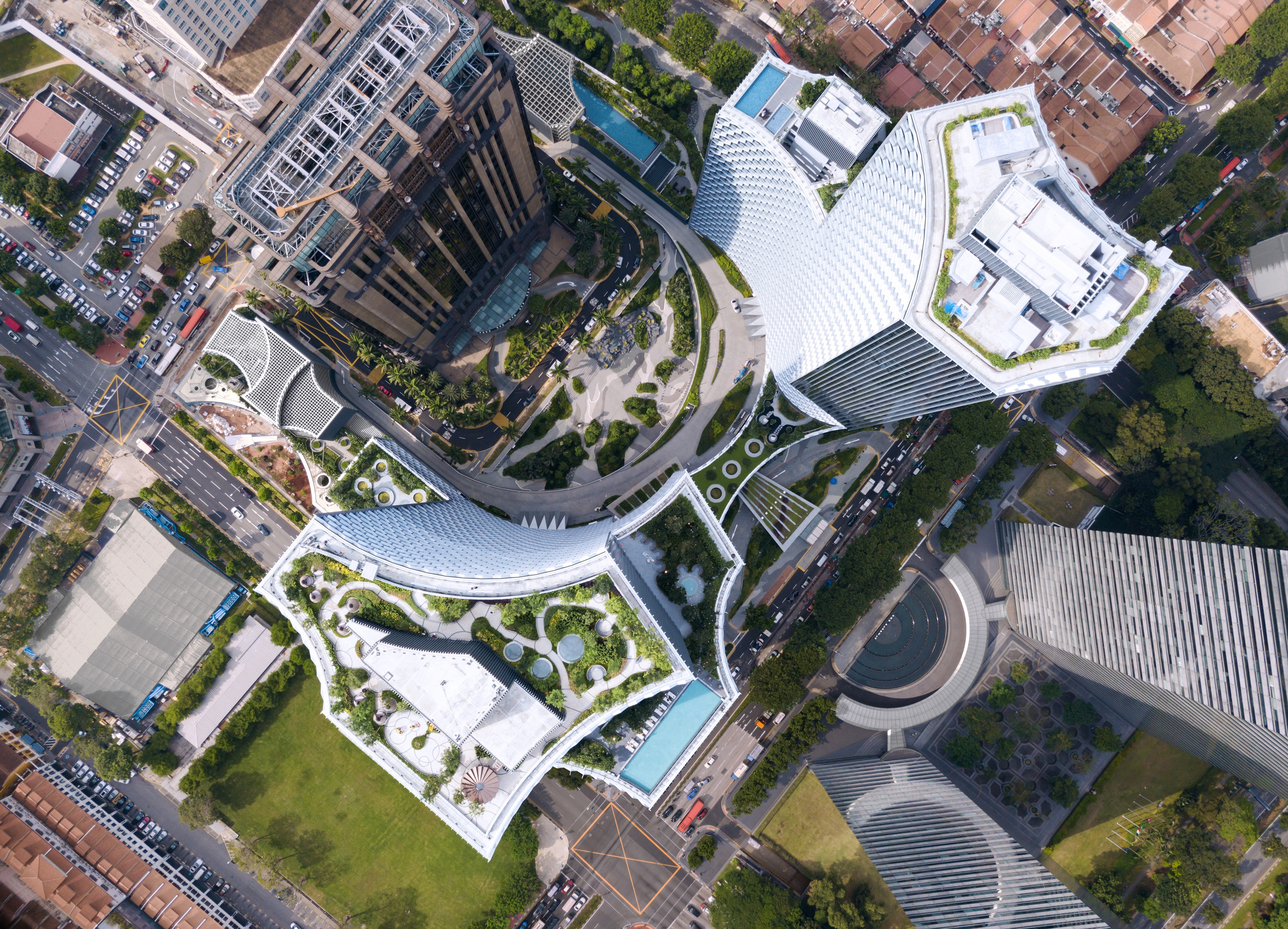 The design of the public spaces around Buro Ole Scheeren's DUO Twin Towers in Singapore emphasises both physical and visual accessibility of these large, mixed-use skyscrapers. Photos: Iwan Baan © Buro-OS