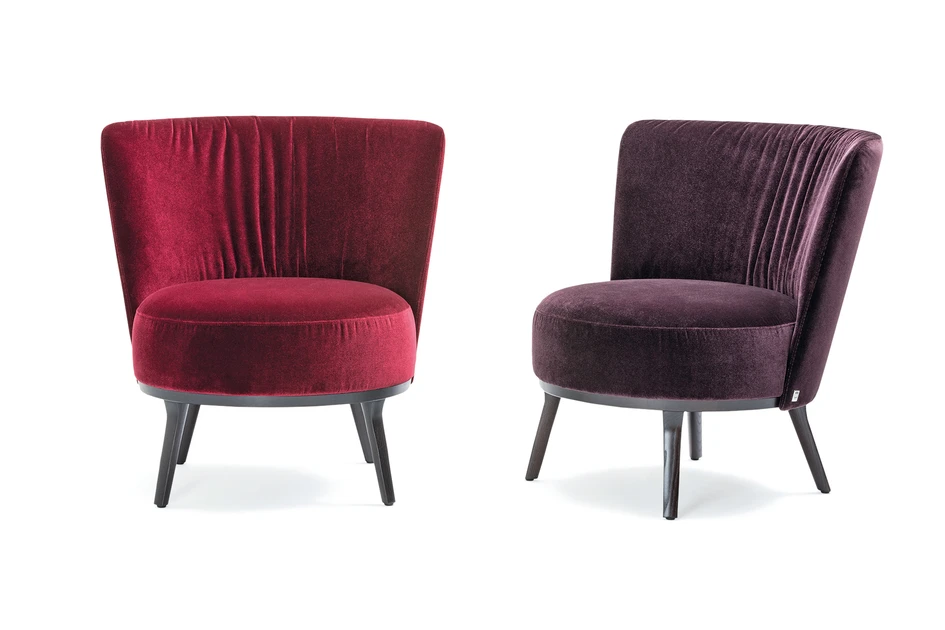 Familienzuwachs: Der runde Cocktailsessel «Polo» bereichert  die «Polo»-Familie um einen universellen, kleinen Sessel, der als Ergänzung einer Polstergruppe, aber auch als Solitär besticht