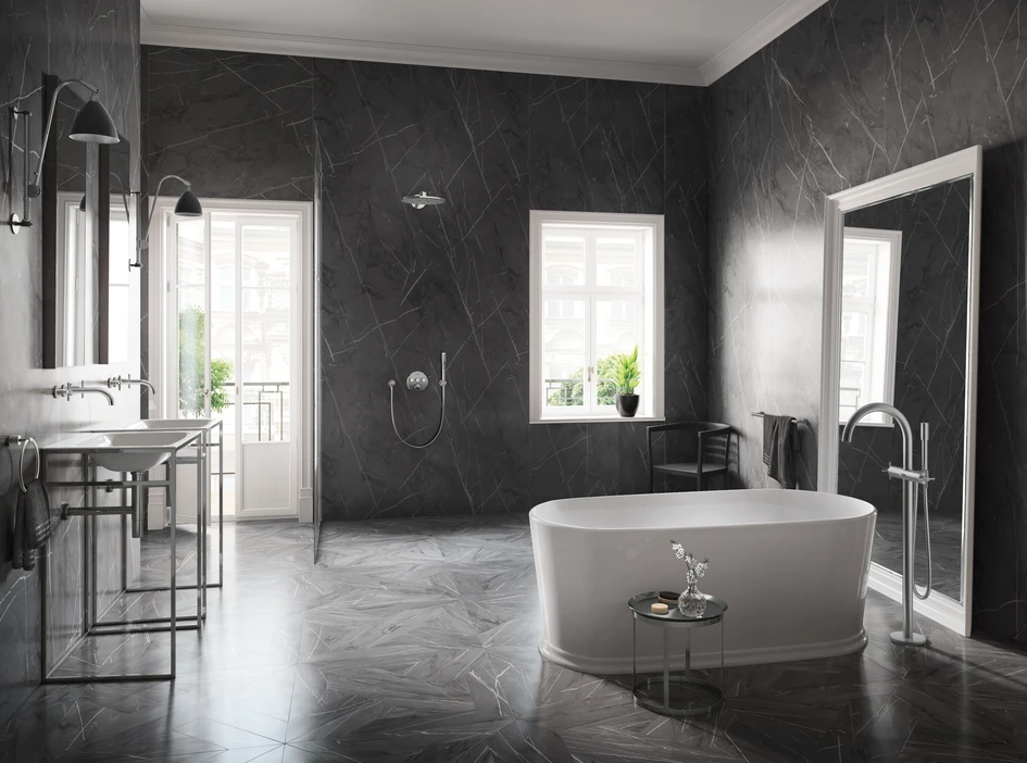 It’s the technology behind the design that makes the GROHE Atrio faucet what it is. A super-slim cartridge allows its slender form to continue from base to spout. Delivering an uncompromising silhouette with a quiet confidence