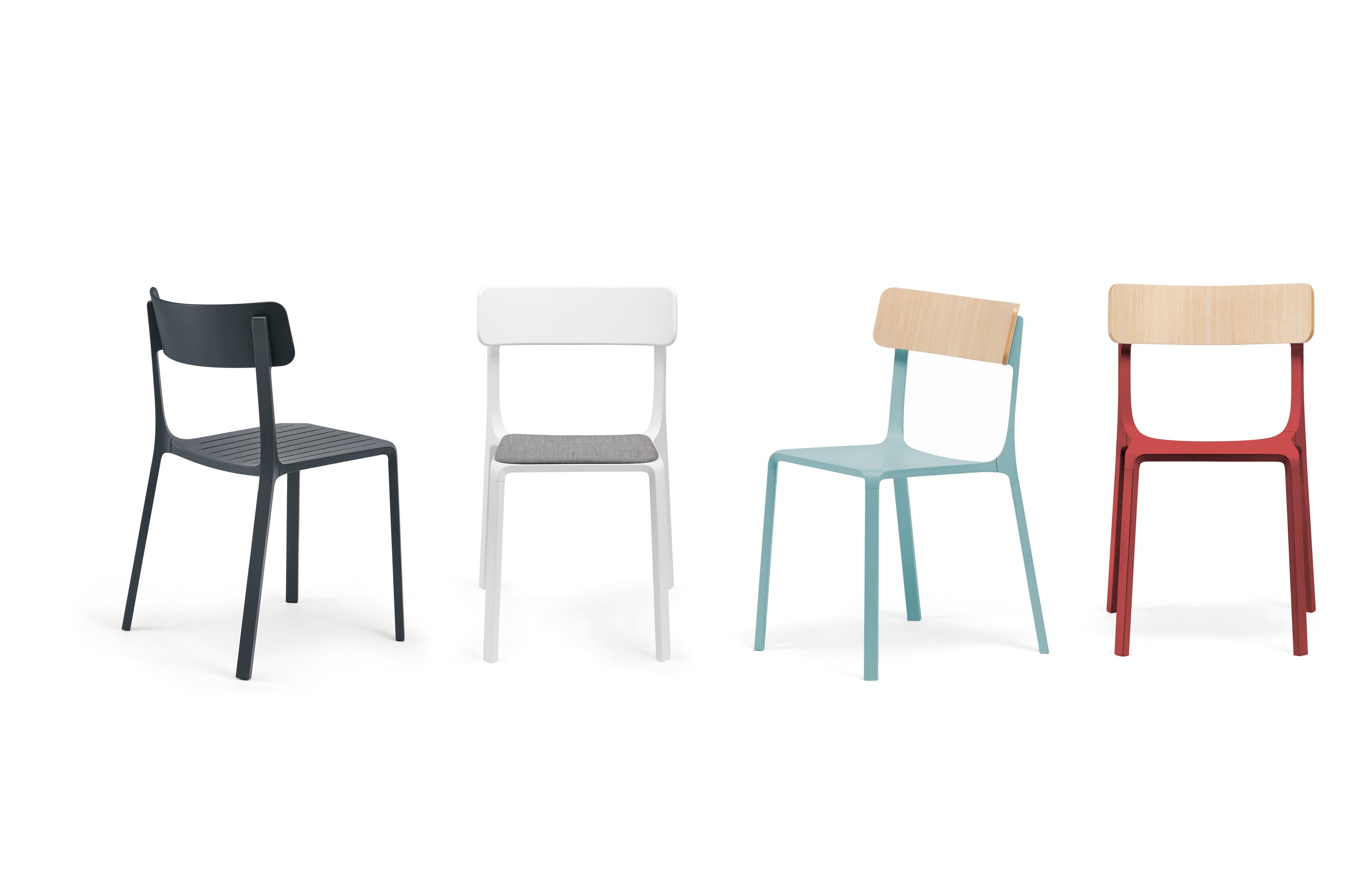 The Ruelle chair comes in three forms: Ruelle Original with plywood backrest and aluminium frame. Ruelle Outdoor with weatherproof poly backrest and perforated seat. Or Ruelle Veranda with plywood backrest and perforated seat, just in case