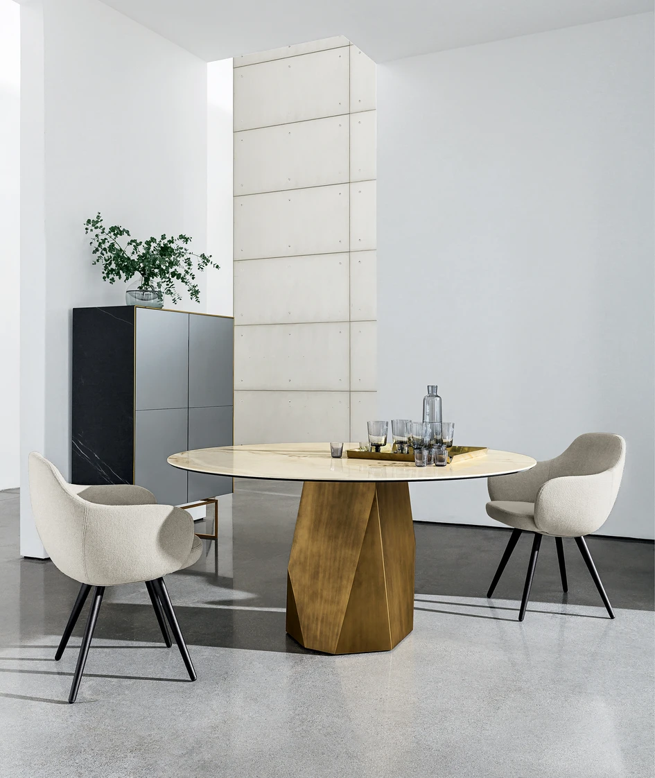 Sovet's products perfectly coordinated with each other. Top: Visual Round mirror (Lievore Altherr Molina); middle: one of the new Magda sideboards (Gianluigi Landoni); above: inspired by the Dolomites: the base of the new Deod table