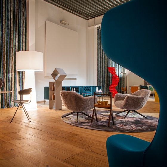 Read story SUPERHOTEL by Giulio Cappellini