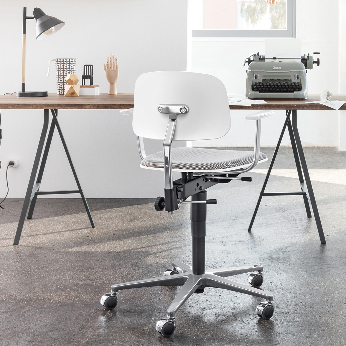Leggi la storia Pleased to seat you: Dauphin "1000 classic"